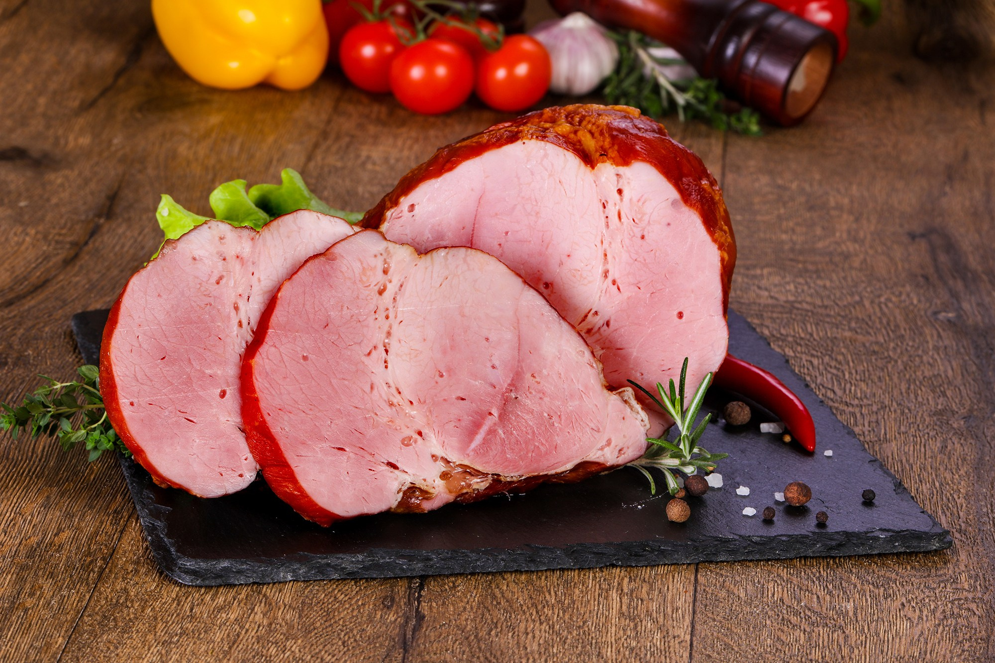 Колбасы и мясная продукция. Фуд-фотограф Андрей Старостин — съемка еды в Москве. 9000 руб. в час