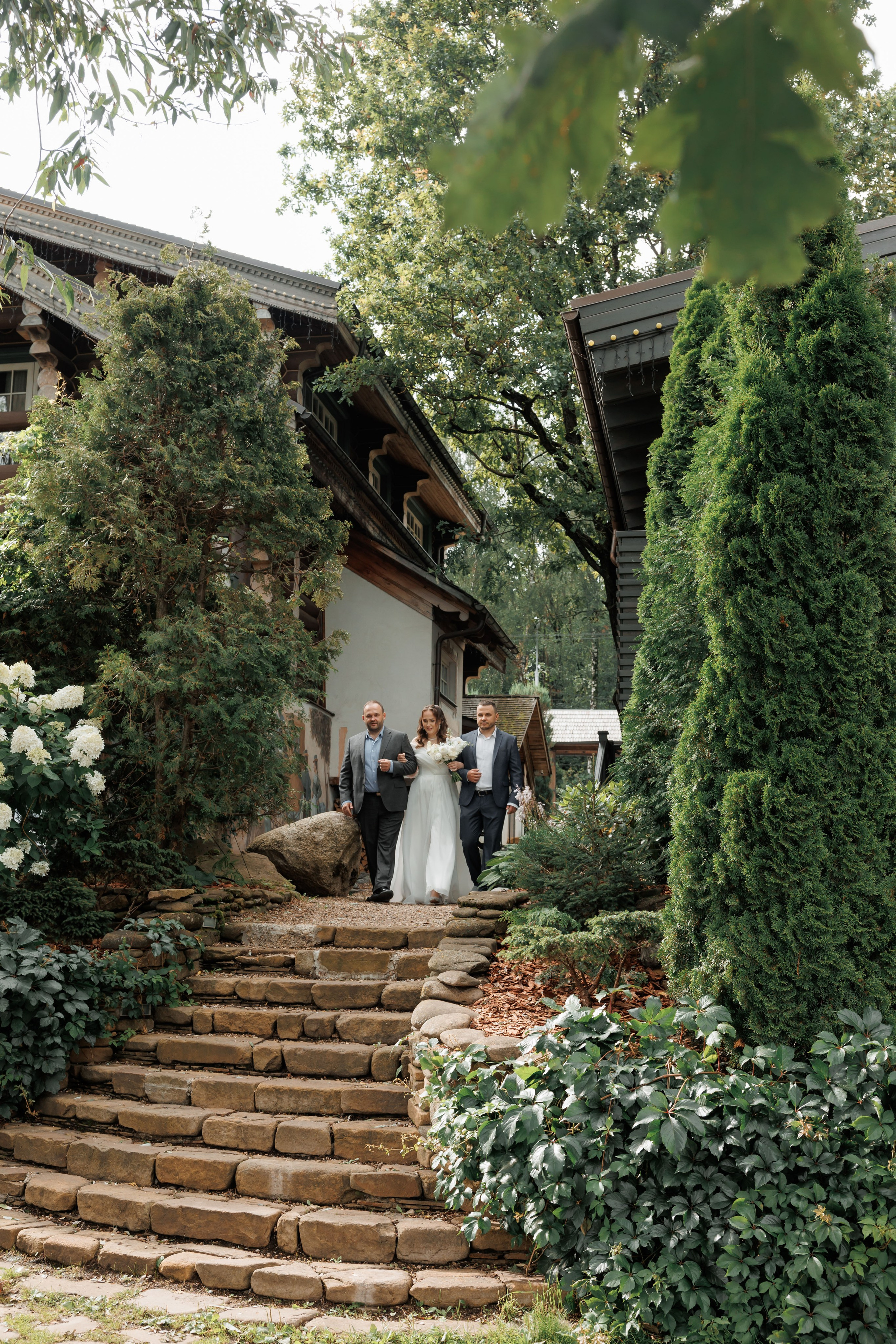 Свадебная фотосессия в отеле Сенешаль. Свадебный и репортажный фотограф (Москва, Королев и другие)
