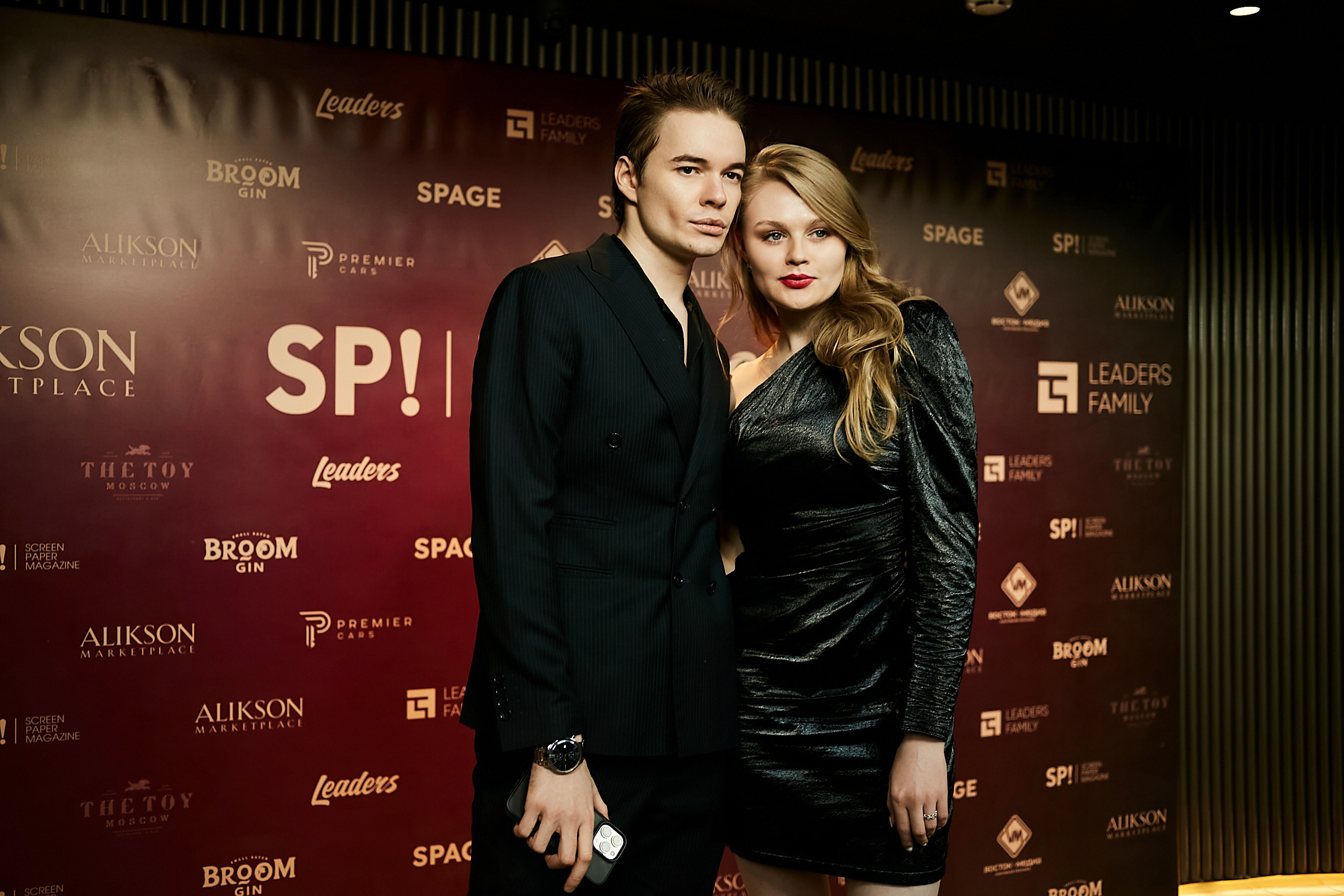 Fashion — презентация журнала Screenpaper. Фотограф и Видеограф в Москве. Олег Корушев