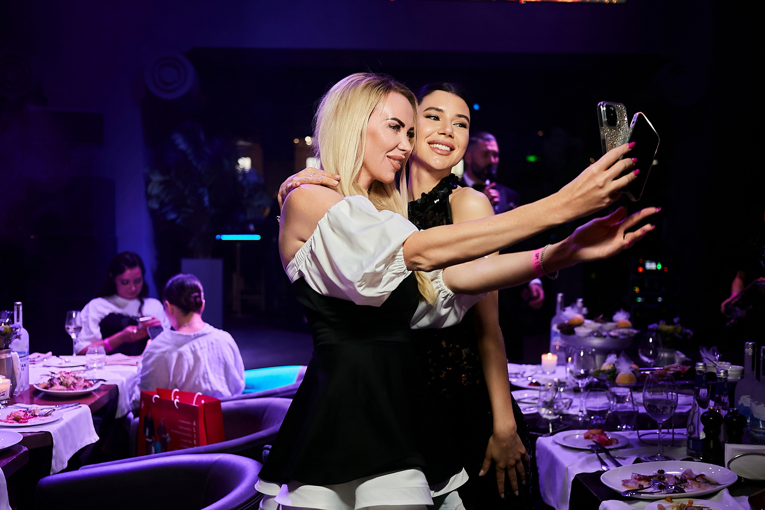 Fashion — презентация журнала Screenpaper. Фотограф и Видеограф в Москве. Олег Корушев