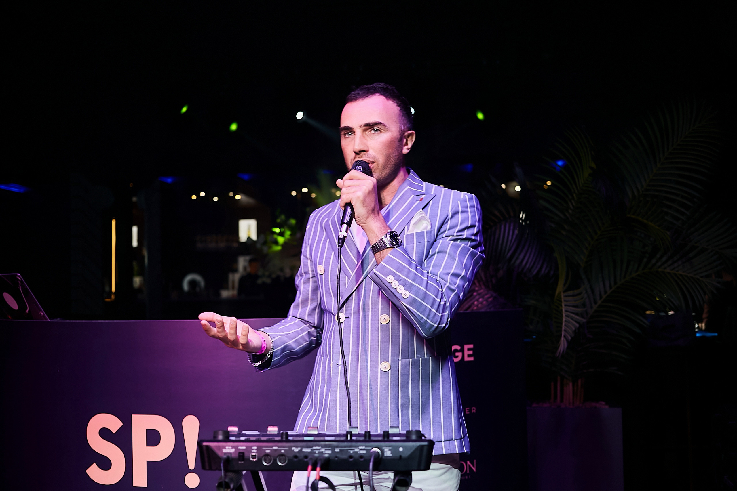 Fashion — презентация журнала Screenpaper. Фотограф и Видеограф в Москве. Олег Корушев