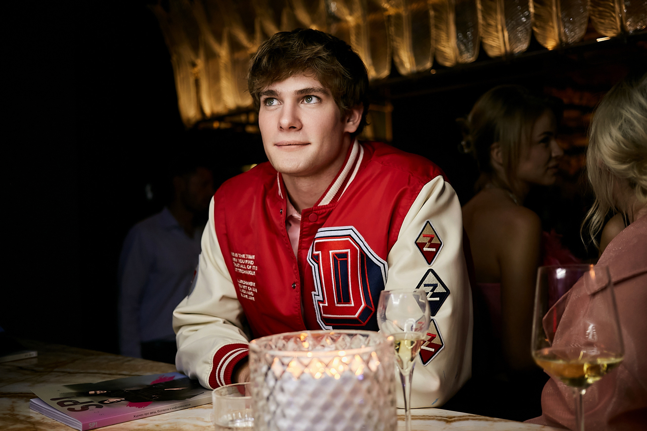 SCREENPAPER Unveils First Printed Glossy Magazine in Star-Studded Fashion Show. Фотограф и Видеограф в Москве. Олег Корушев