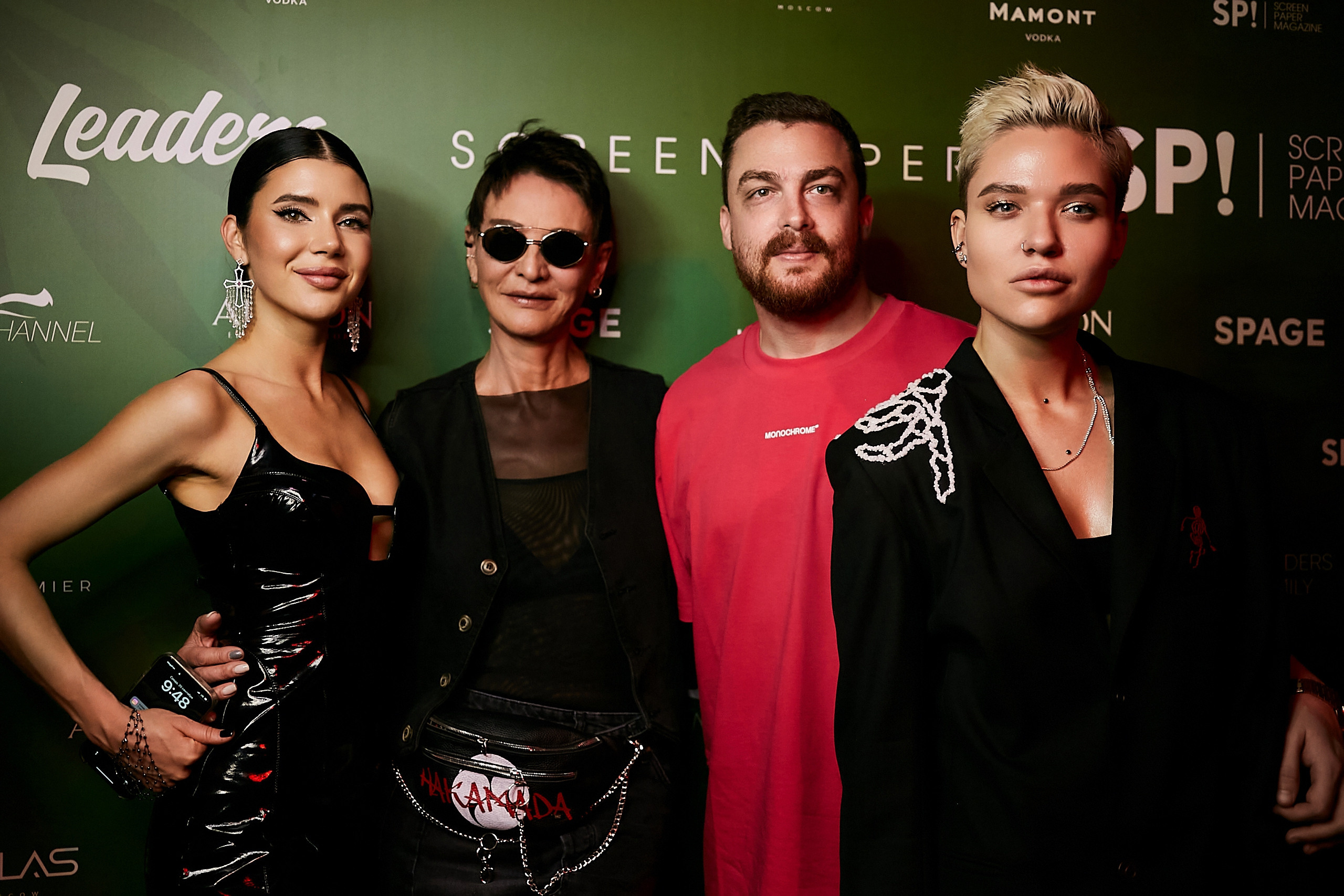 SCREENPAPER Unveils First Printed Glossy Magazine in Star-Studded Fashion Show. Фотограф и Видеограф в Москве. Олег Корушев