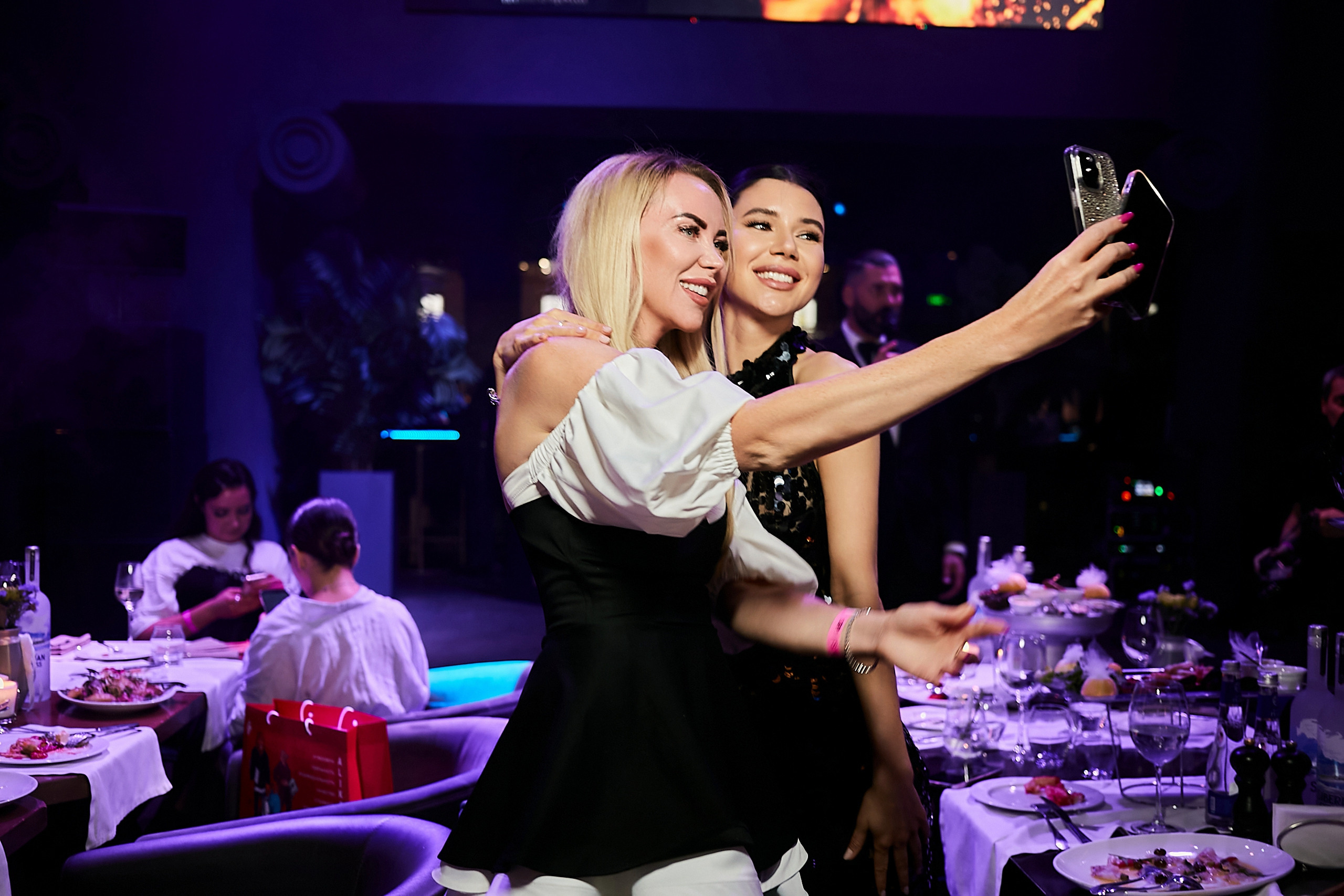 Fashion — презентация журнала Screenpaper. Фотограф и Видеограф в Москве. Олег Корушев