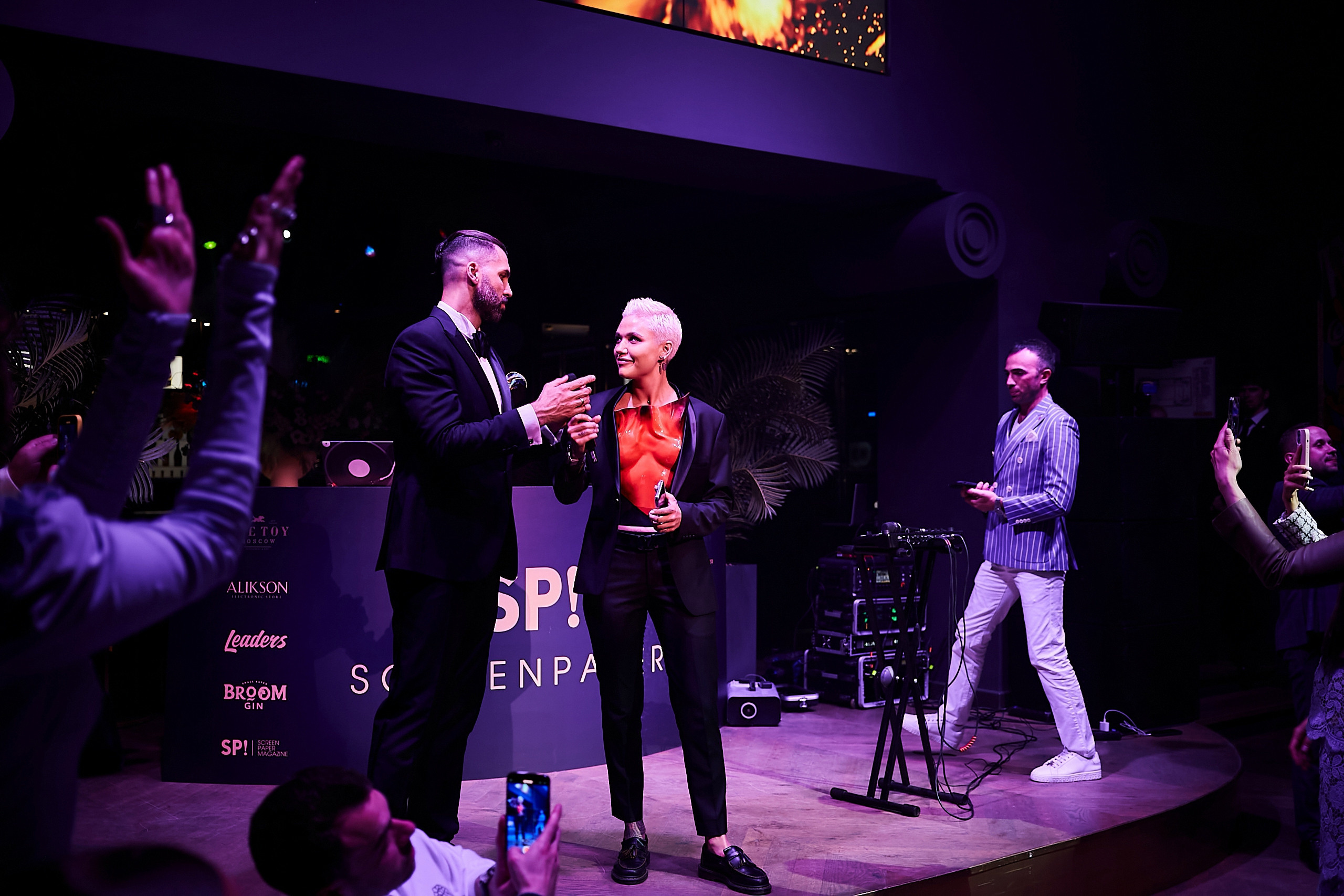 Fashion — презентация журнала Screenpaper. Фотограф и Видеограф в Москве. Олег Корушев