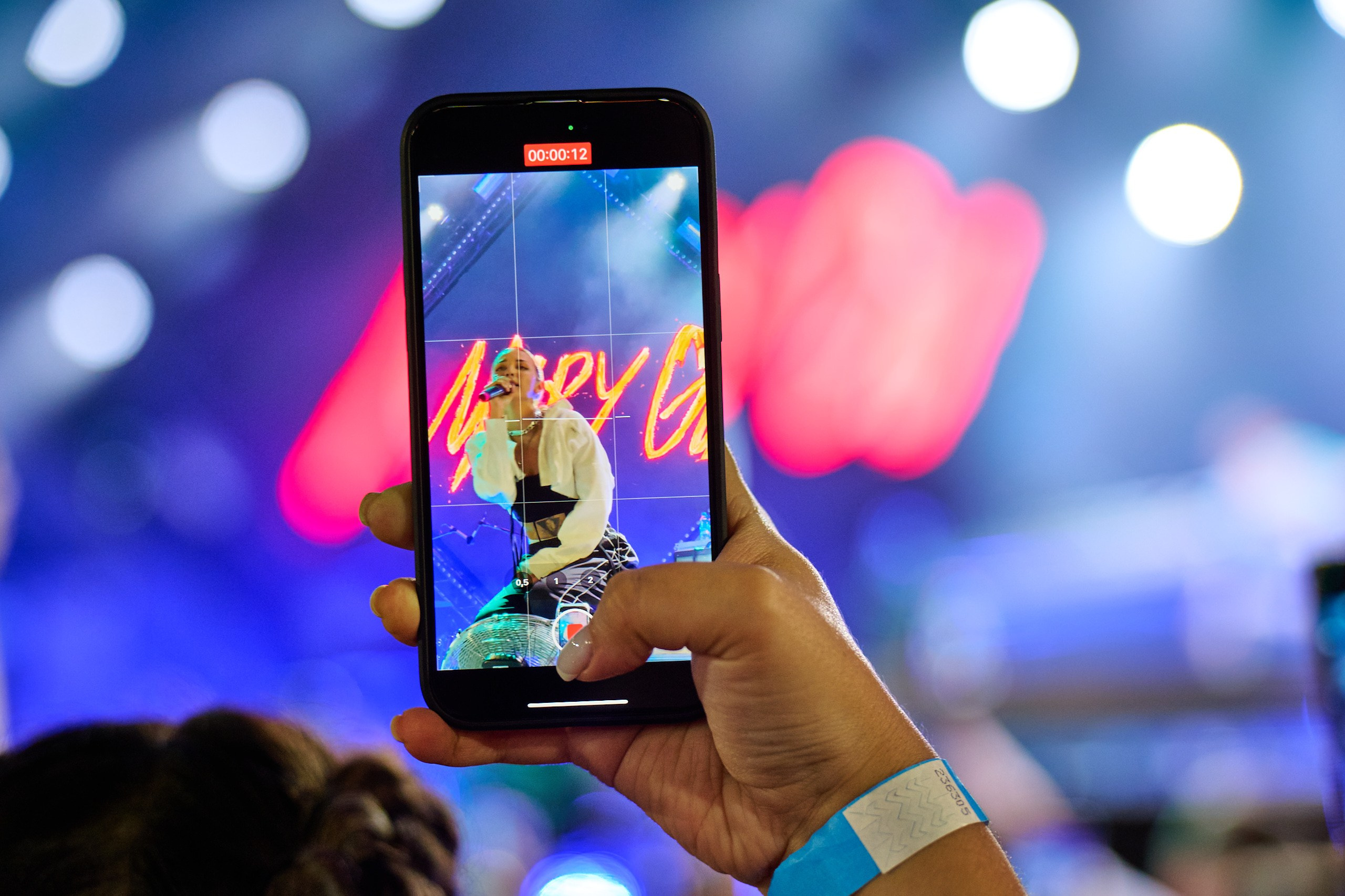 Концерт Mary Gu. Профессиональный репортажный фотограф Инесса Иминова