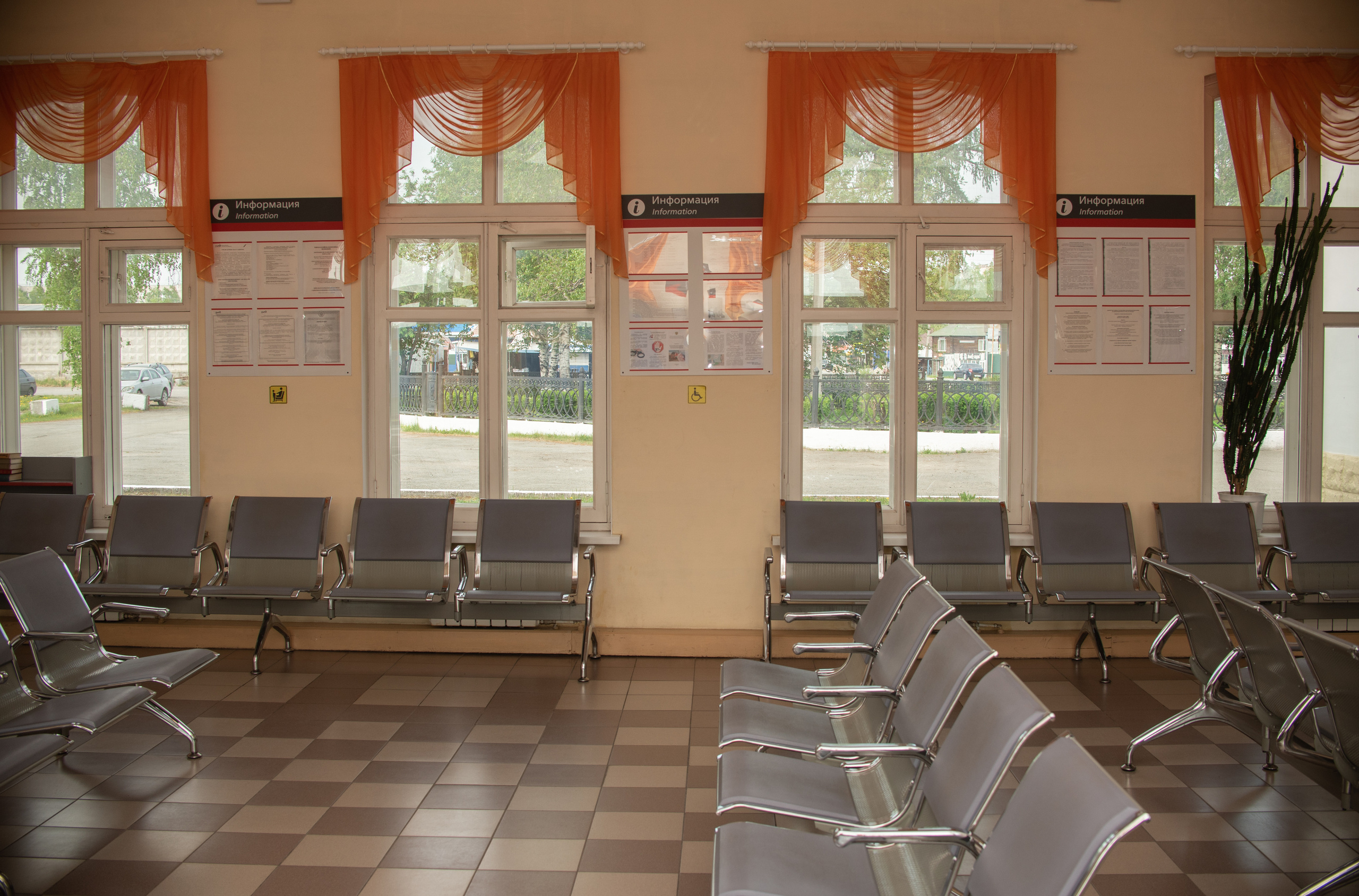 Имиджевая съёмка (ЖД вокзал г. Серов). Фотограф Галина Рагозина