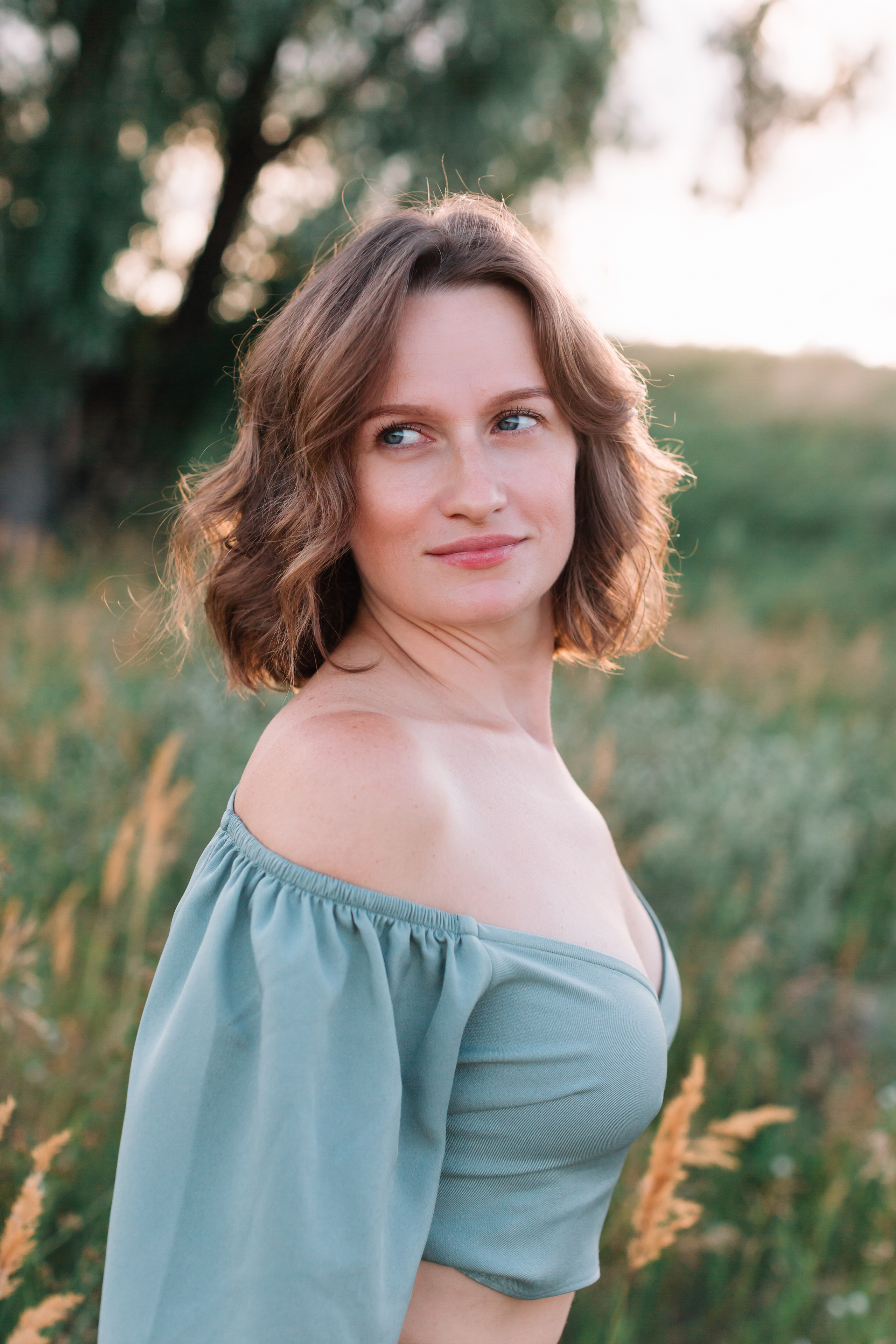 алёна малахова фотограф новосибирск семейный детский домашняя фотосессия в новосибирске день рождения репортажная съёмка фотосессия с лошадьми на конюшне деревня алтай  на природе фотосессия в детском саду мама и сын предложение руки и сердца идея  помолвка фотосессия берег закат детский день рождения годик торт аниматор лофт игровая продолжение следует prodoljenie_sleduet_  корпоратив тимбилдинг первоклашка линейка  контент  бизнес портрет оперный новат франция берет весна девушка мама и дочь мать и дитя