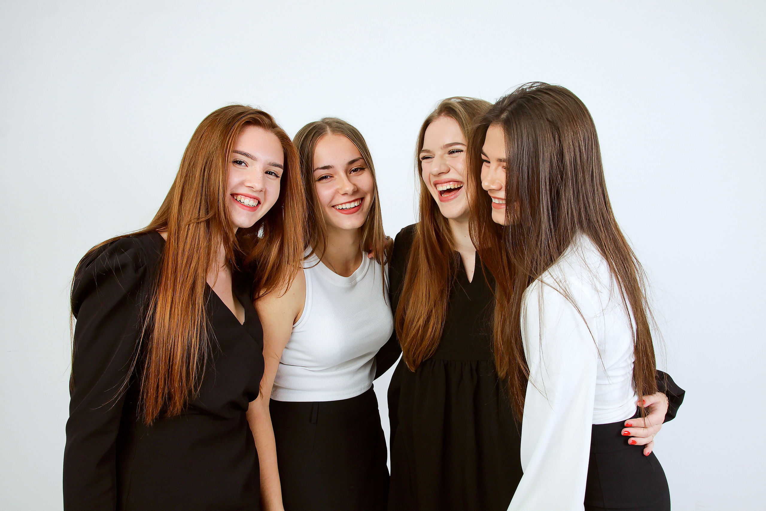 ФОТОСЕССИЯ ДЛЯ ВЫПУСКНИКОВ 35 ШКОЛЫ Г. ТАГАНРОГА. Выпускные альбомы в Таганроге и Ростовской Области