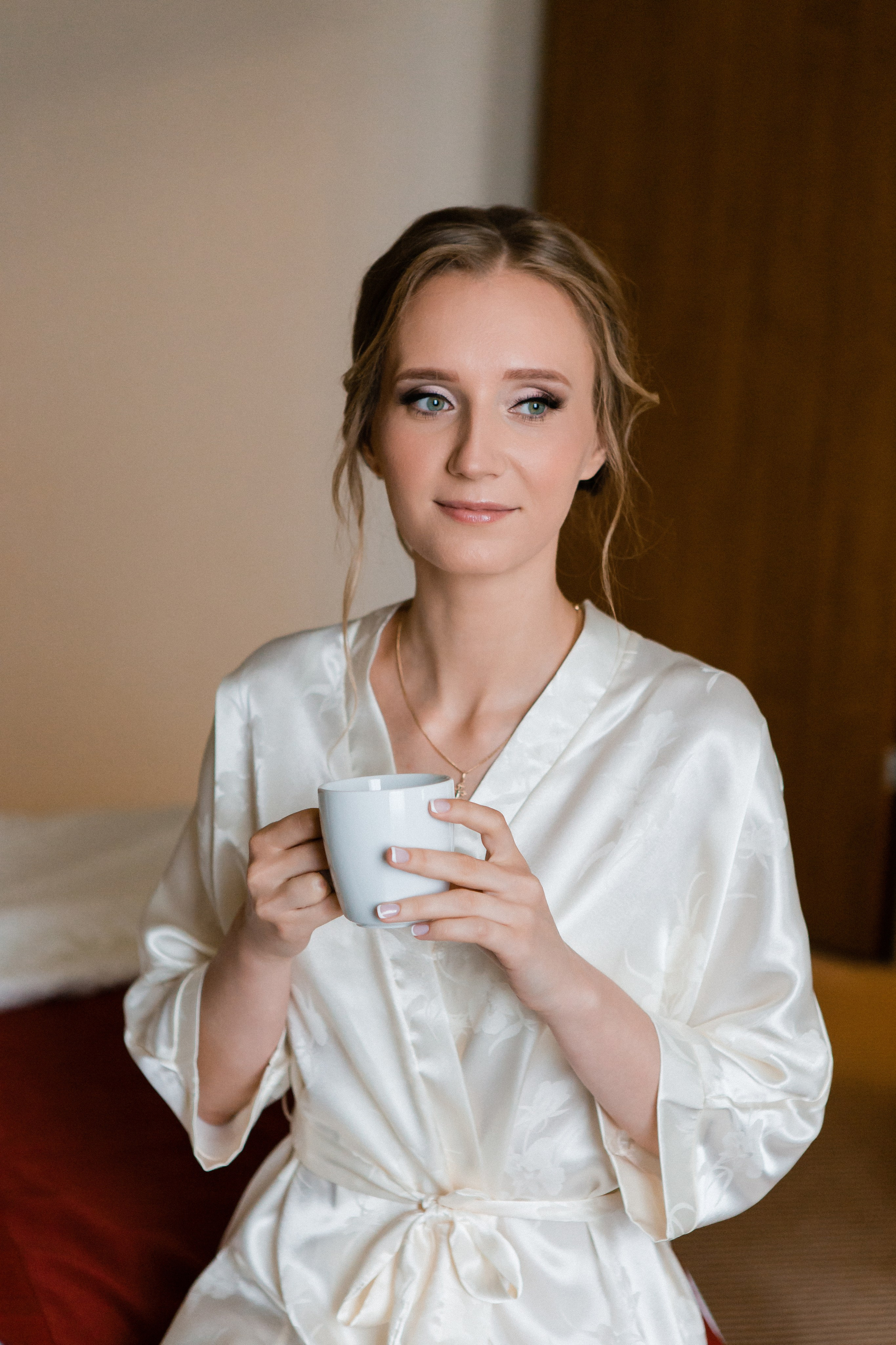 Свадебная фотосессия Сергея и Елены. Наш свадебный день. Видеосъемка и фотосъемка свадеб. Фотограф и оператор на свадьбу. Видеосъемка подкастов, собственная видео-фотостудии. Предметная фотосъемка