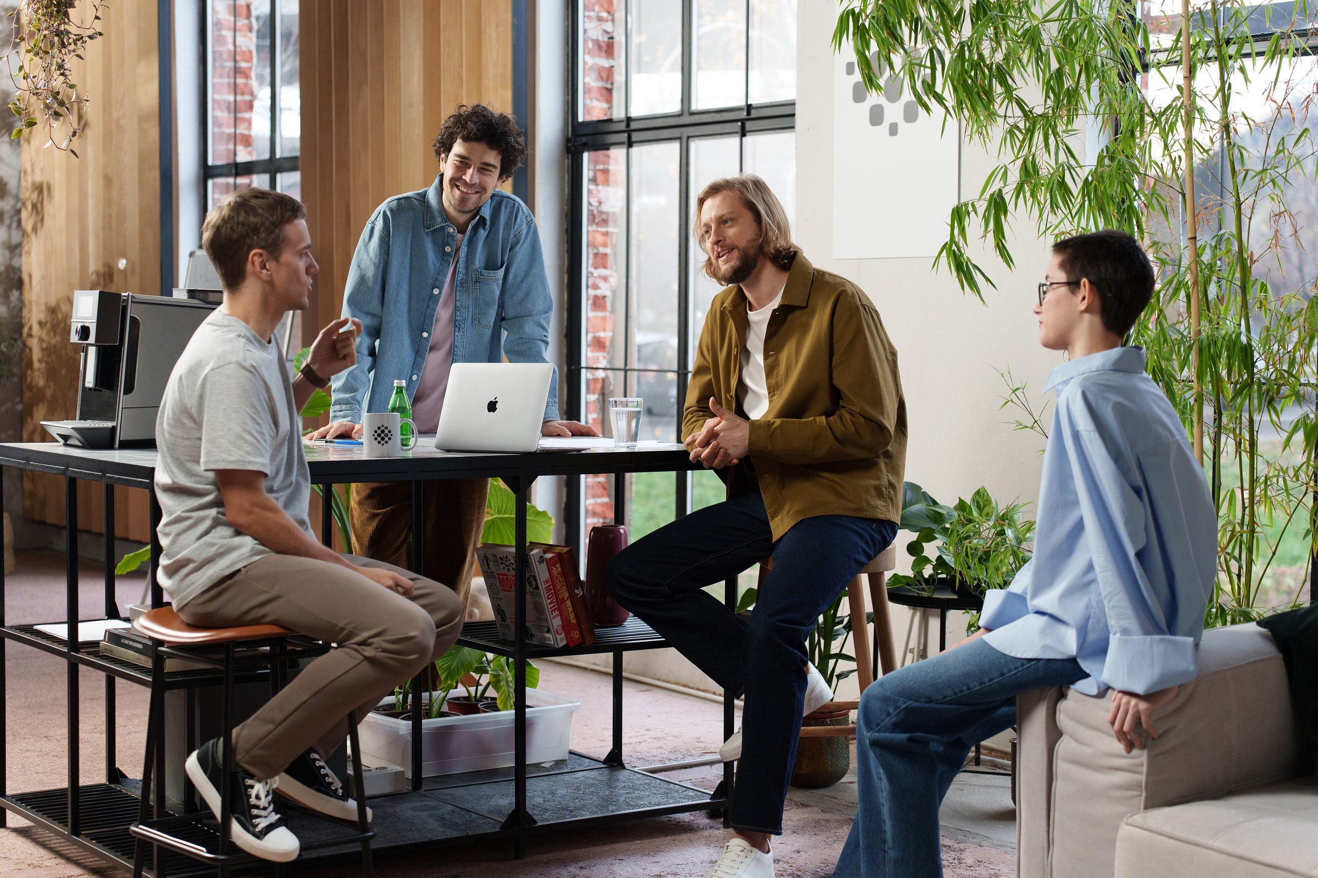 Визуал для Algorithmic Lab. Антон Вельт, арт-директор, фотограф