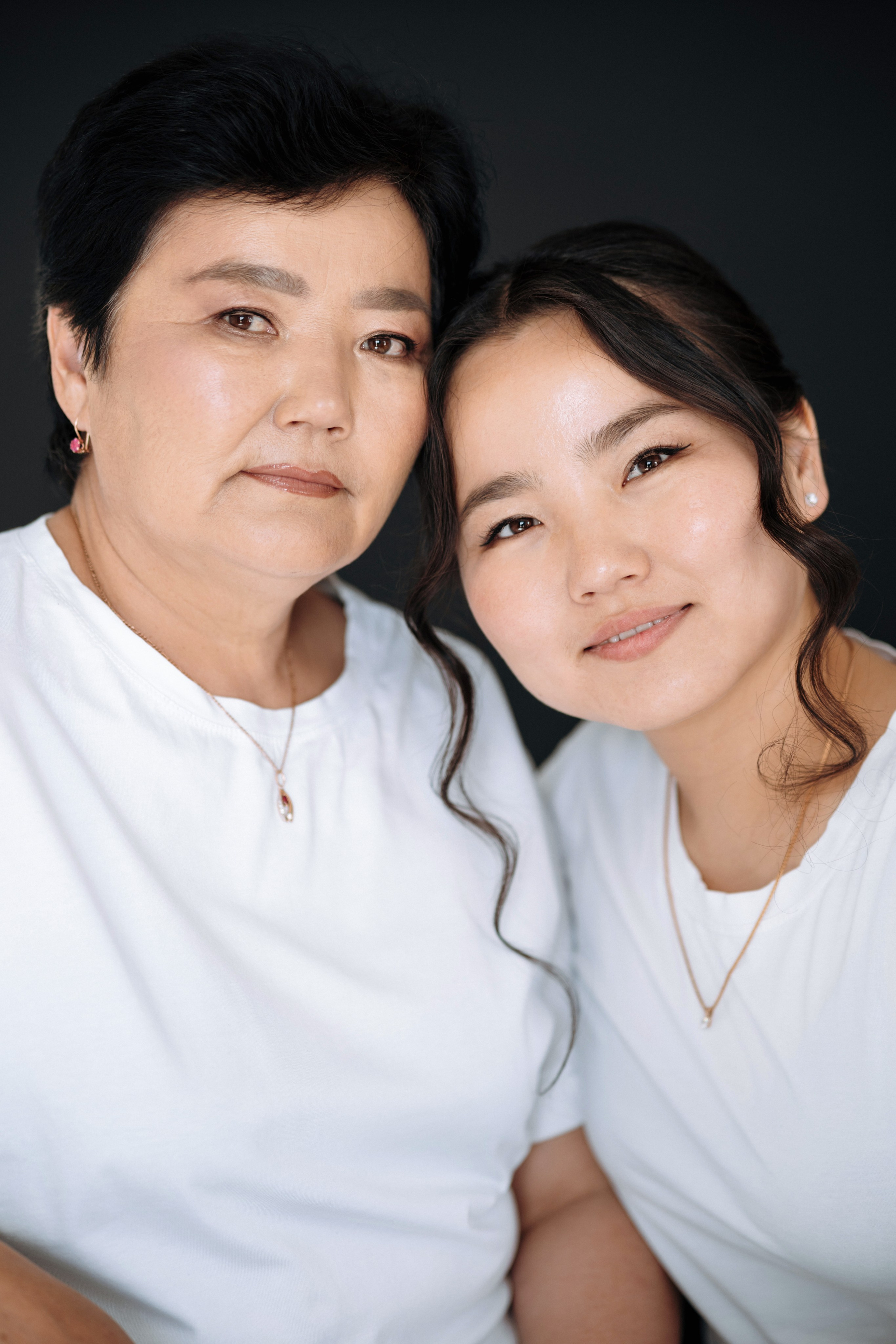 Валентина и Люда Галсановы. Фотограф Улан-Удэ