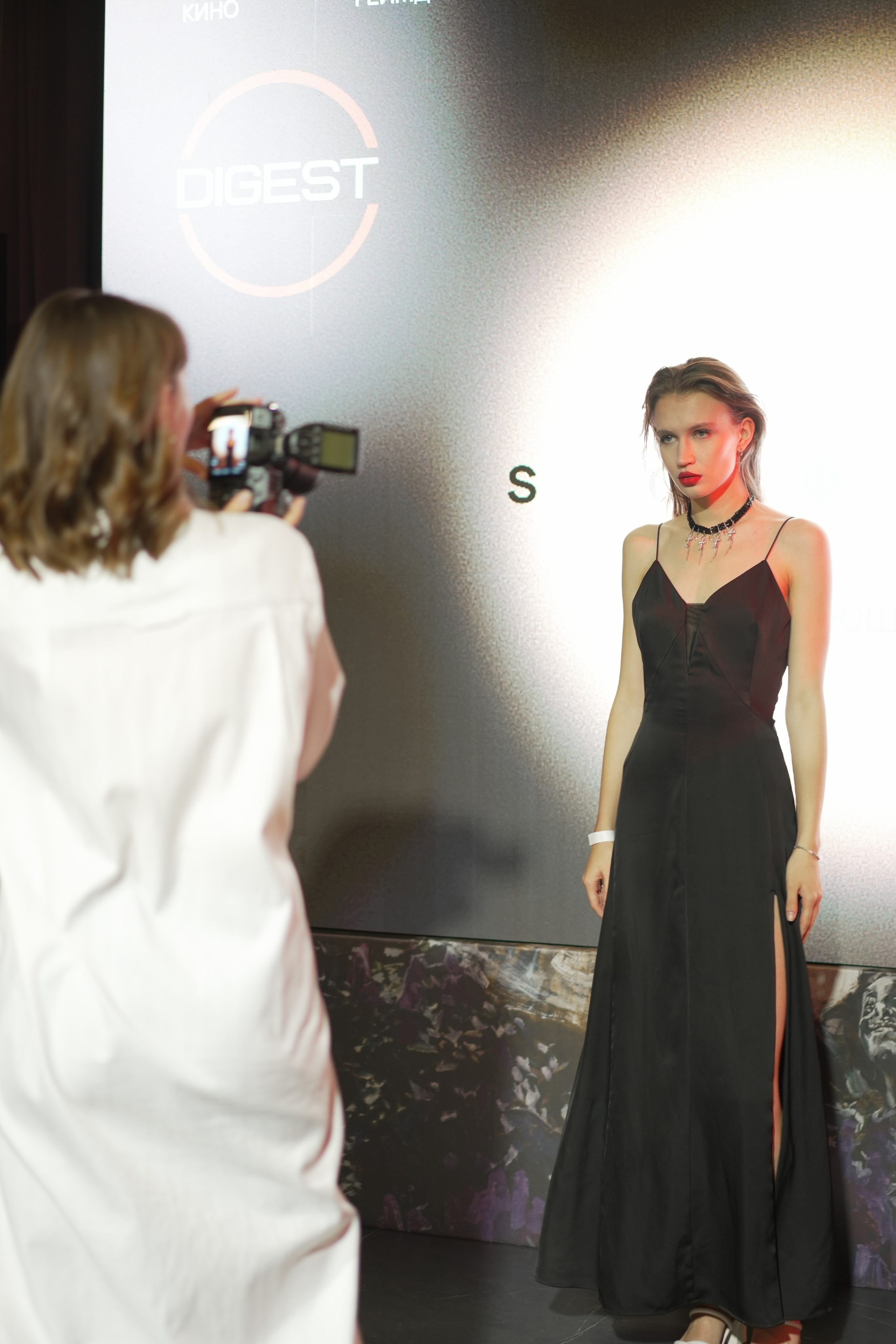 SОФИТЫ | 03.11. Фотограф, оператор и рилсмейкер в Москве — Ася Палагута