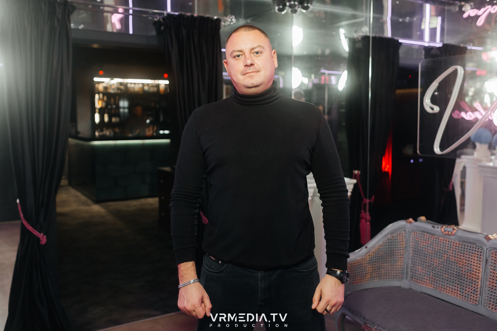 OLD VS. NEW в караоке-баре «Volna»