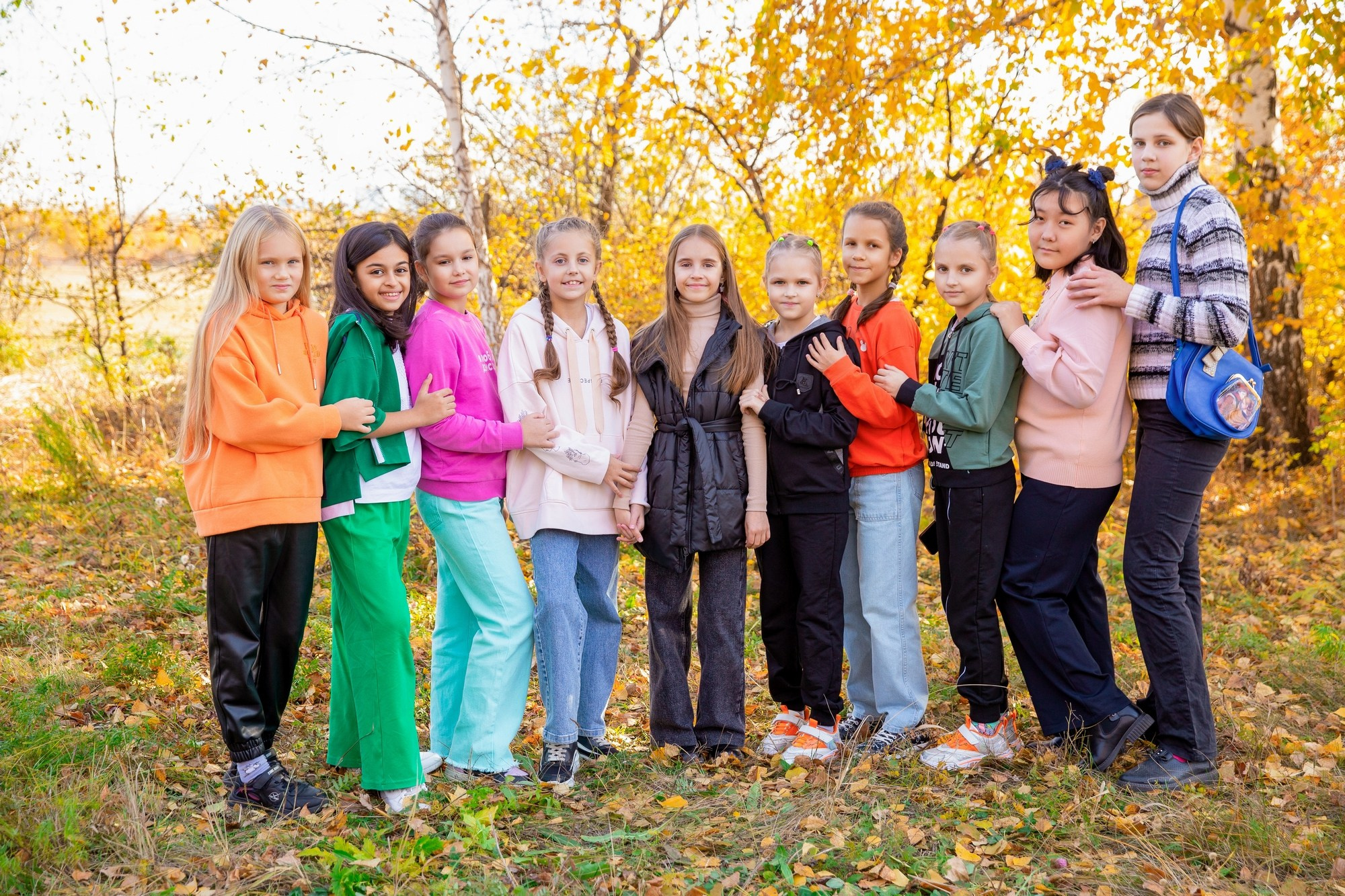 Идеи для осенней фотосессии 4 класса. СИГМА | Студия выпускных альбомов Красноярск