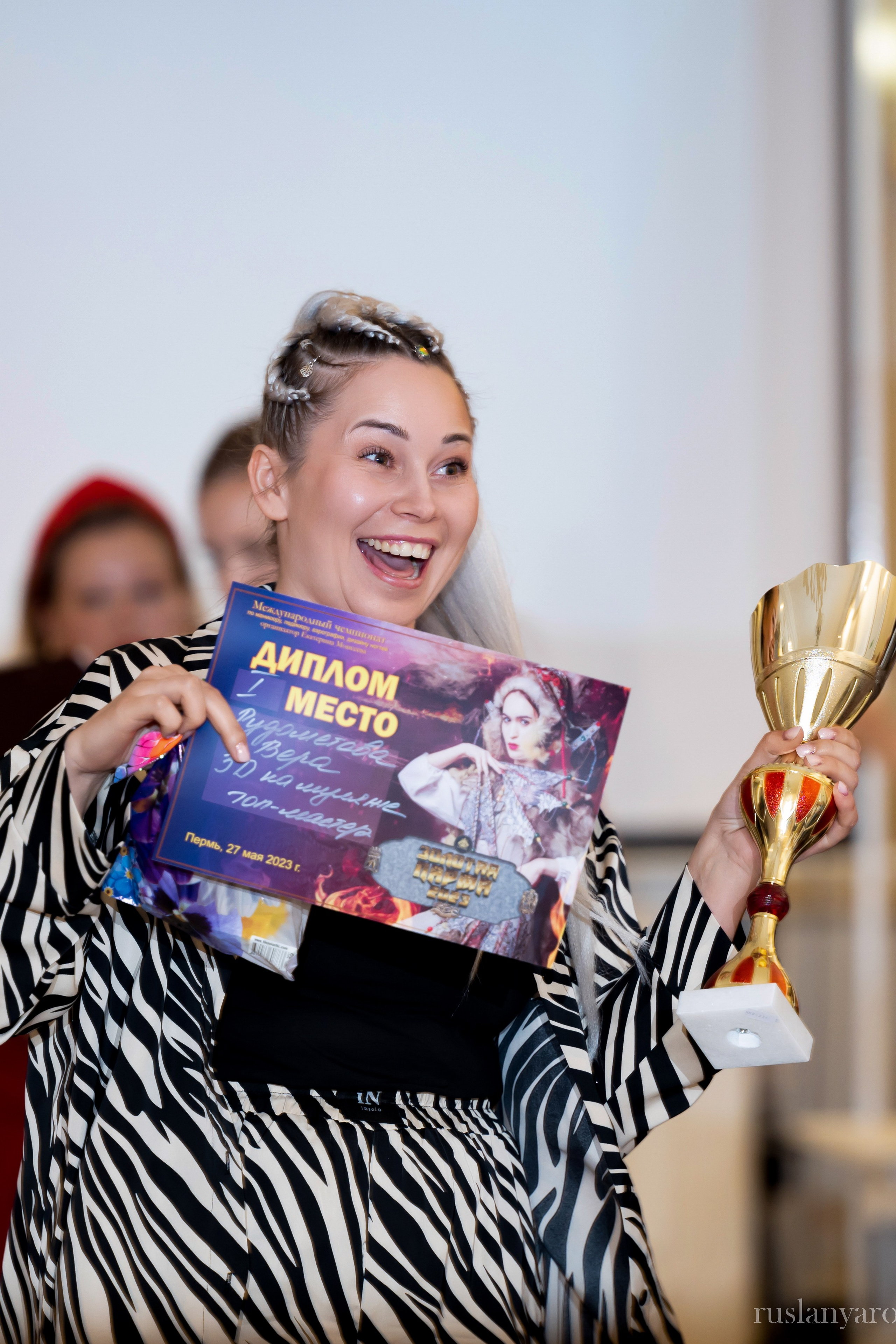 Модный показ. Репортажный фотограф