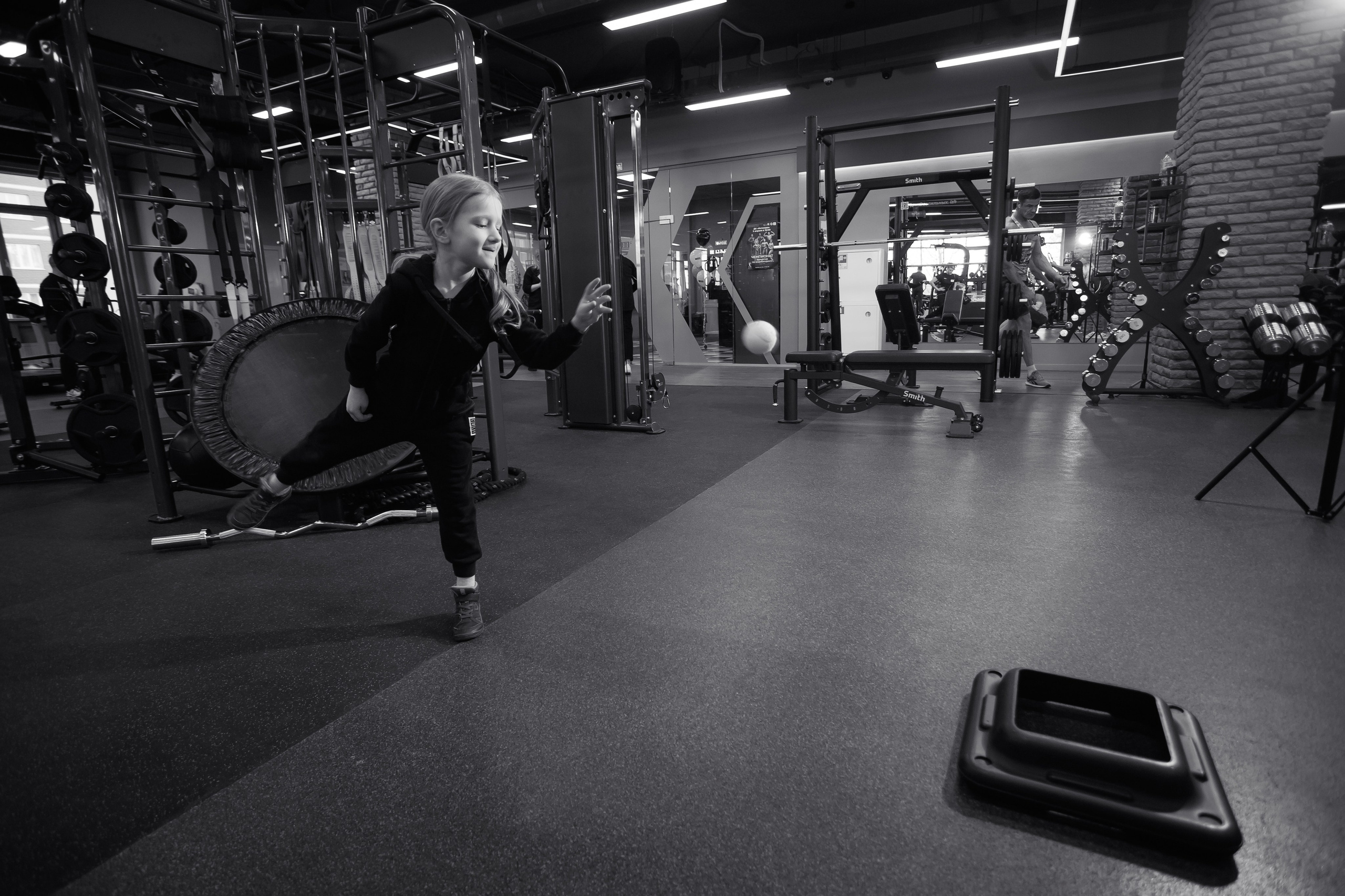 РЕПОРТАЖ: ФИТНЕСС-КЛУБ X-FIT. Профессиональный фотограф в Ижевске Леша Петров