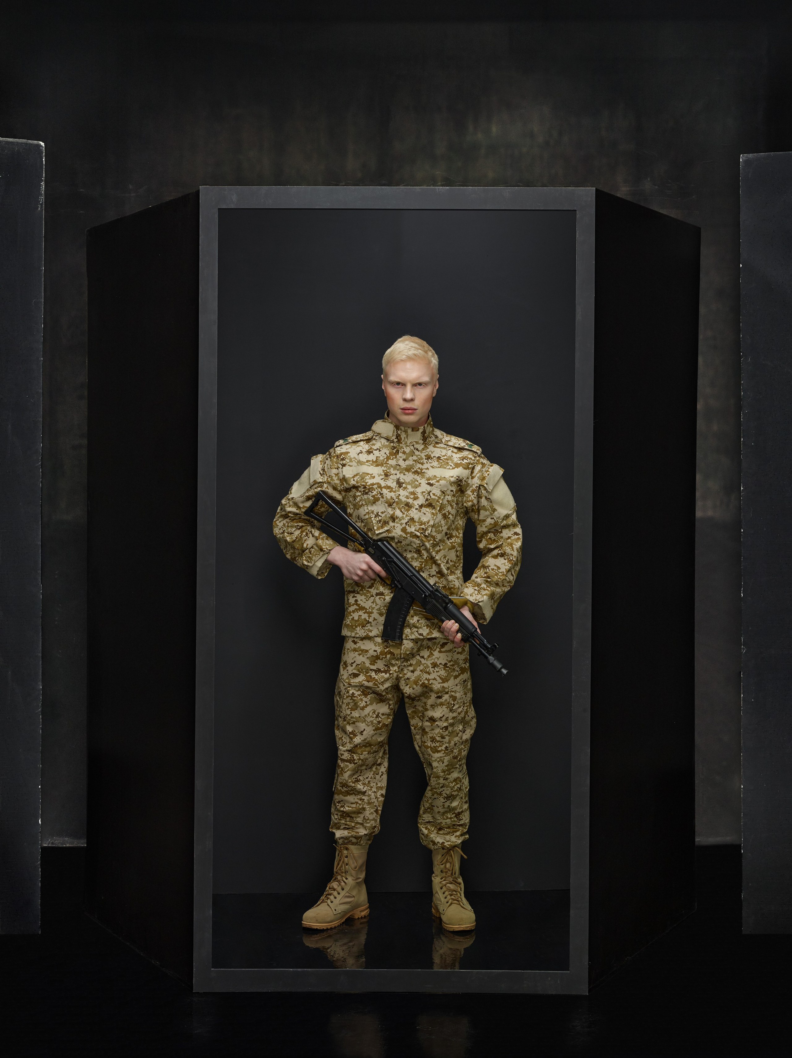 Проект «Ihmiselämän Nukke» (Кукла Человеческой Жизни). Креативный продюсер, фотограф, режиссёр Але Мааранен (Ale Määranen)