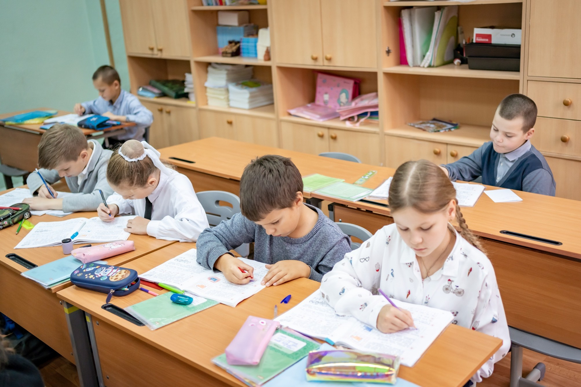 Выпускники начальной школы. Семейный фотограф Варвара Сорока в городе Москве