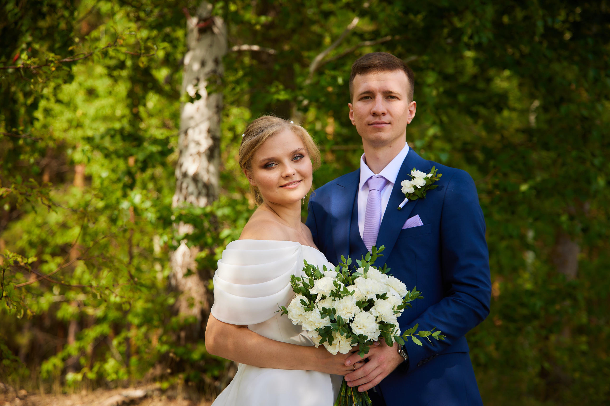 классическая фотография жениха и невесты в самаре