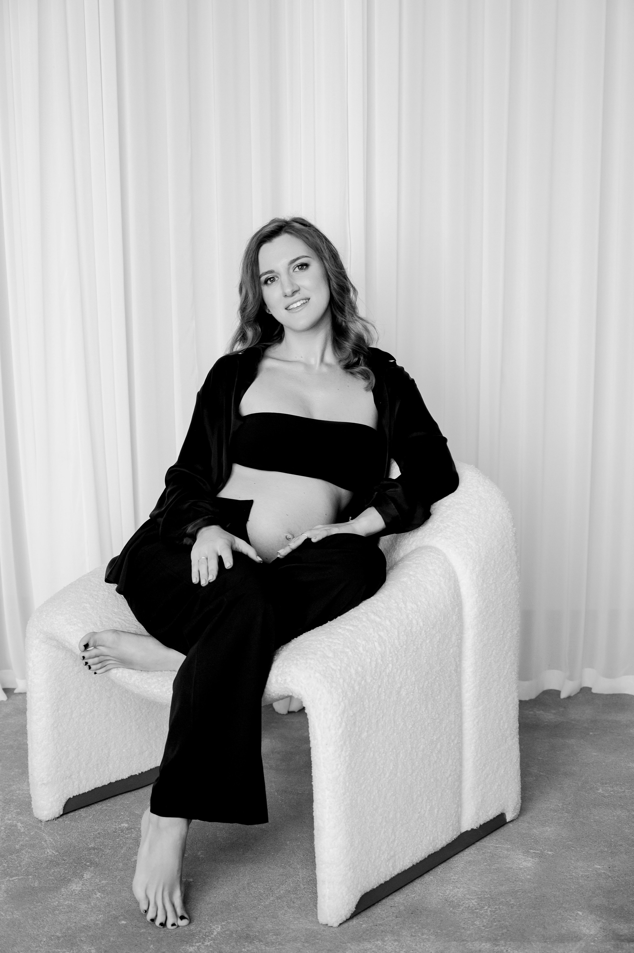 Фотосессия беременности СПб. Профессиональный фотограф беременности в СПБ. Стильные фотосессии беременности в стиле минимализм и классическая фотография