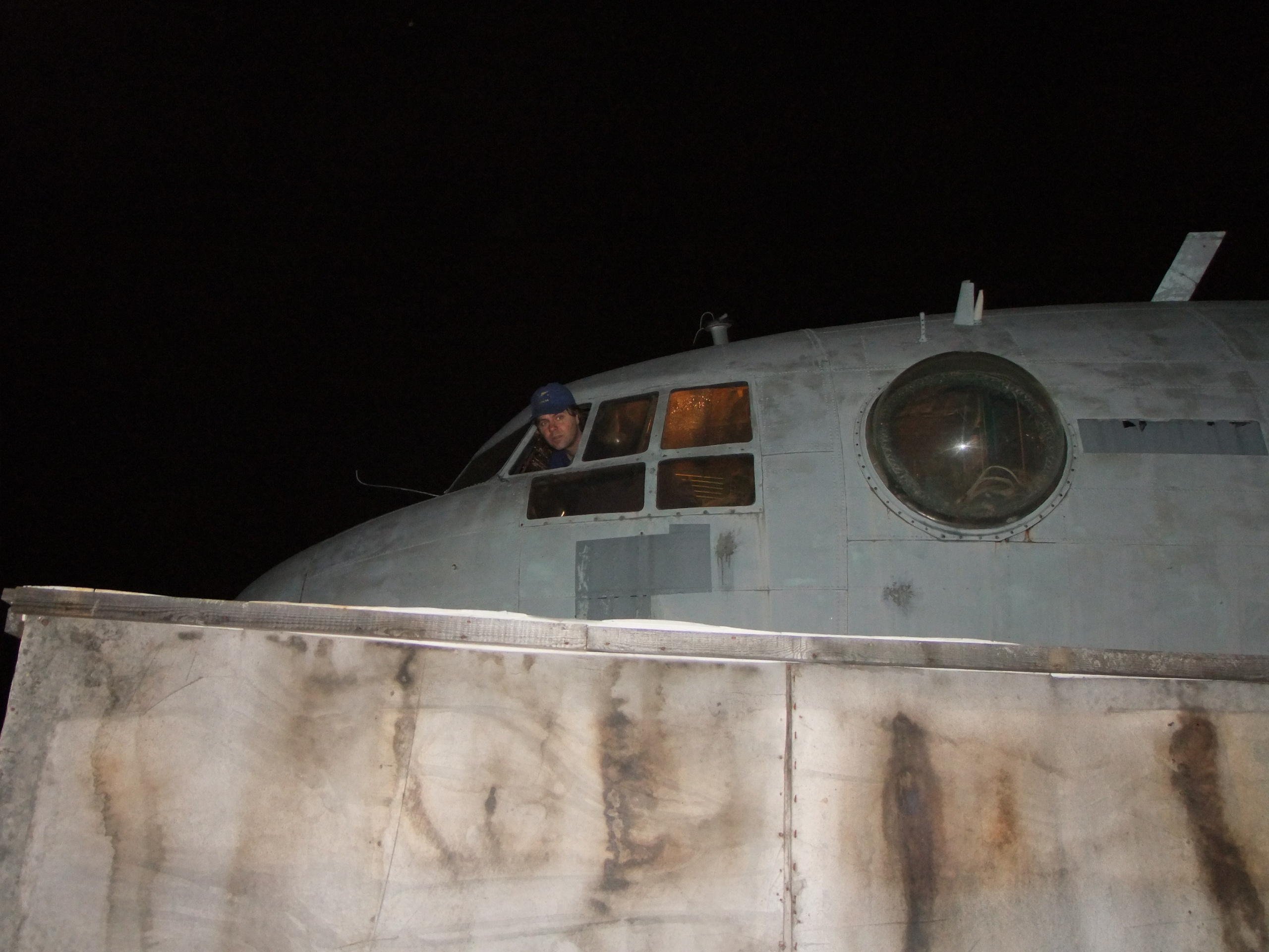 Ил-14Т «Голубая Мечта» работы в Тушино (2011 г.). Фотоальбом показывающий увлекательный мир авиации и мир медведей Андрея Иванова
