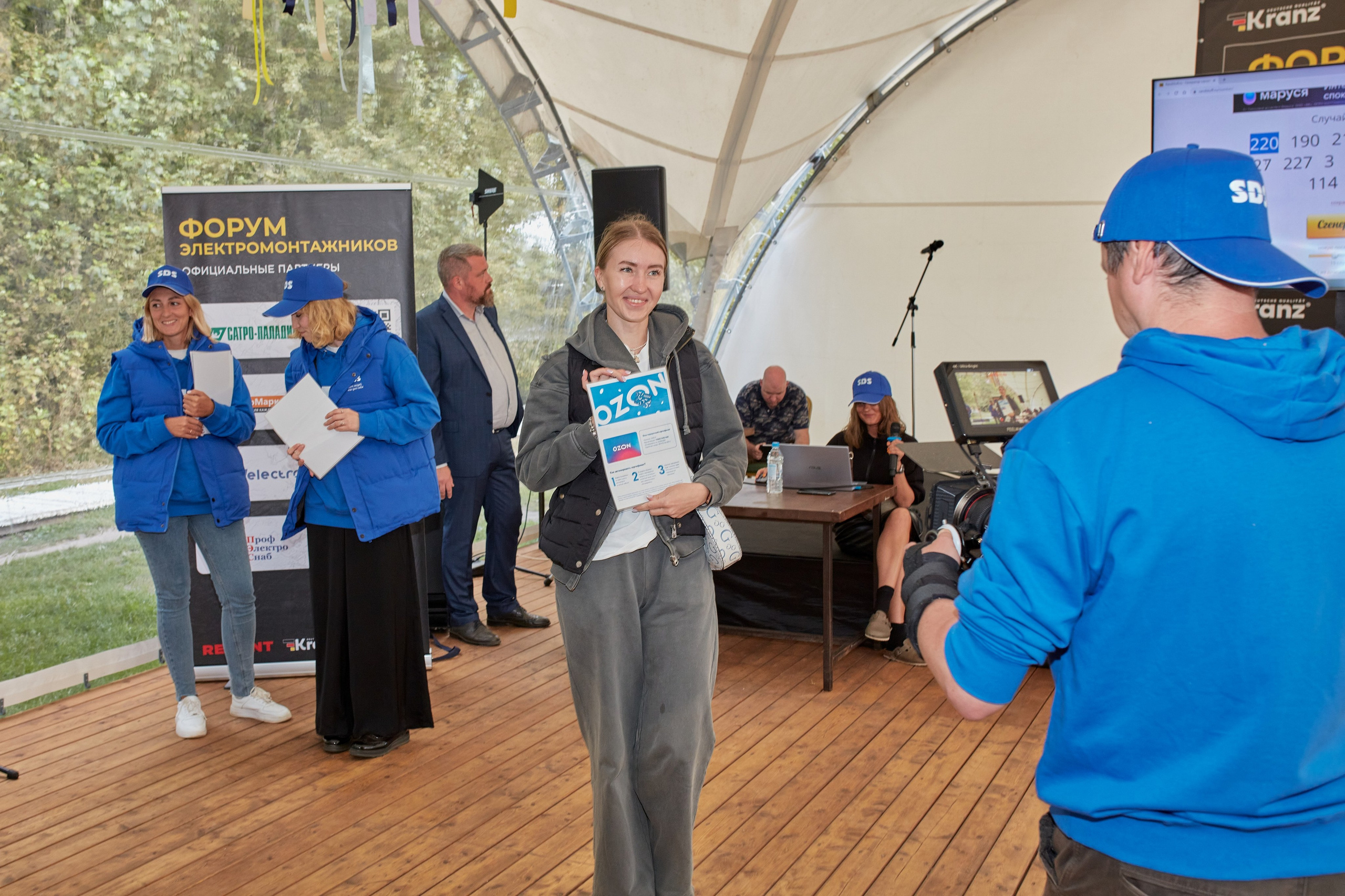 Форм электромонтажников Rexant и Kranz. Коммерческий фотограф в Москве Павел Володин — фотосъемка для бизнеса