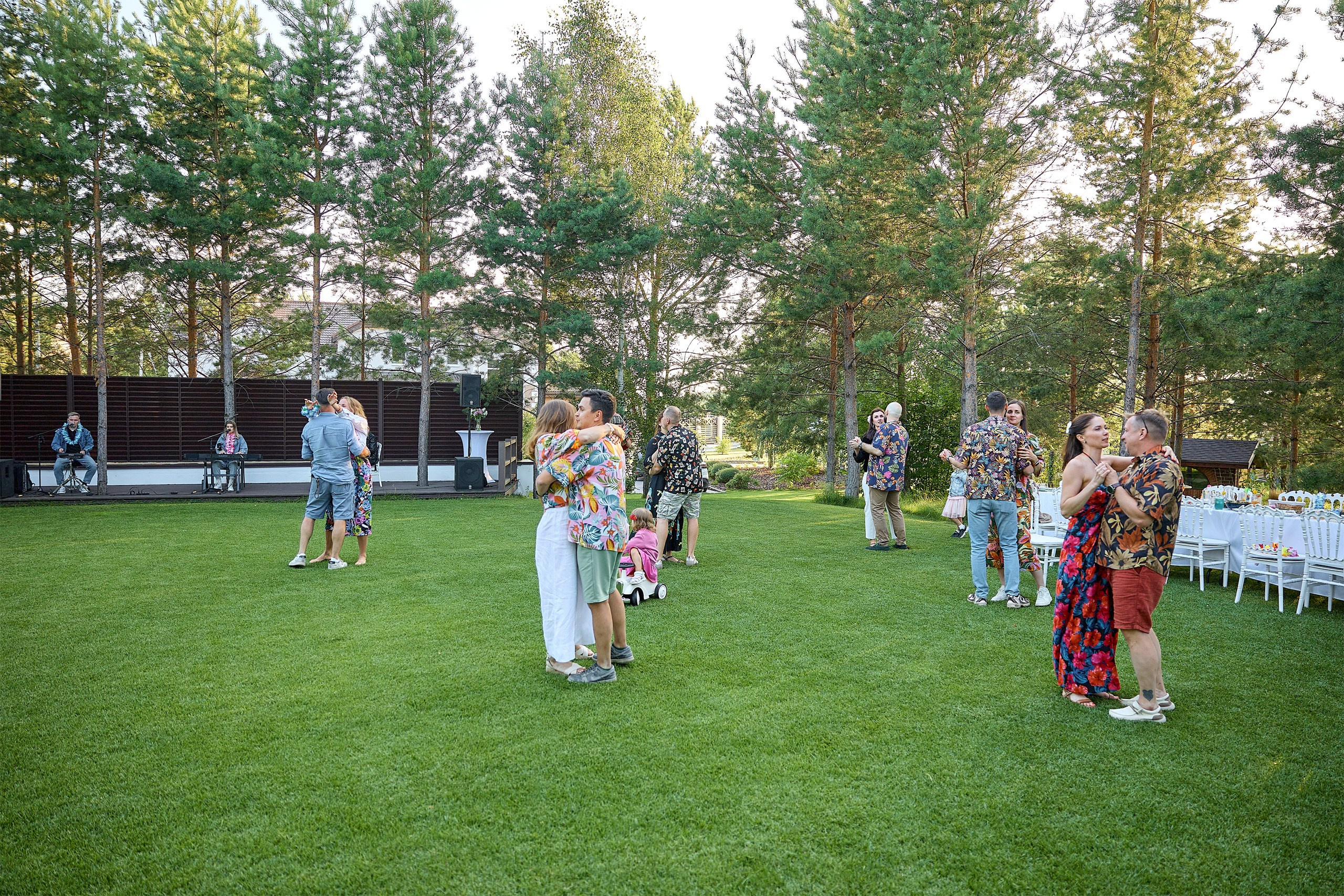 Корпоратив Hawaiian Party Uralfest. Профессиональный фотограф в Екатеринбурге Юра Сахар