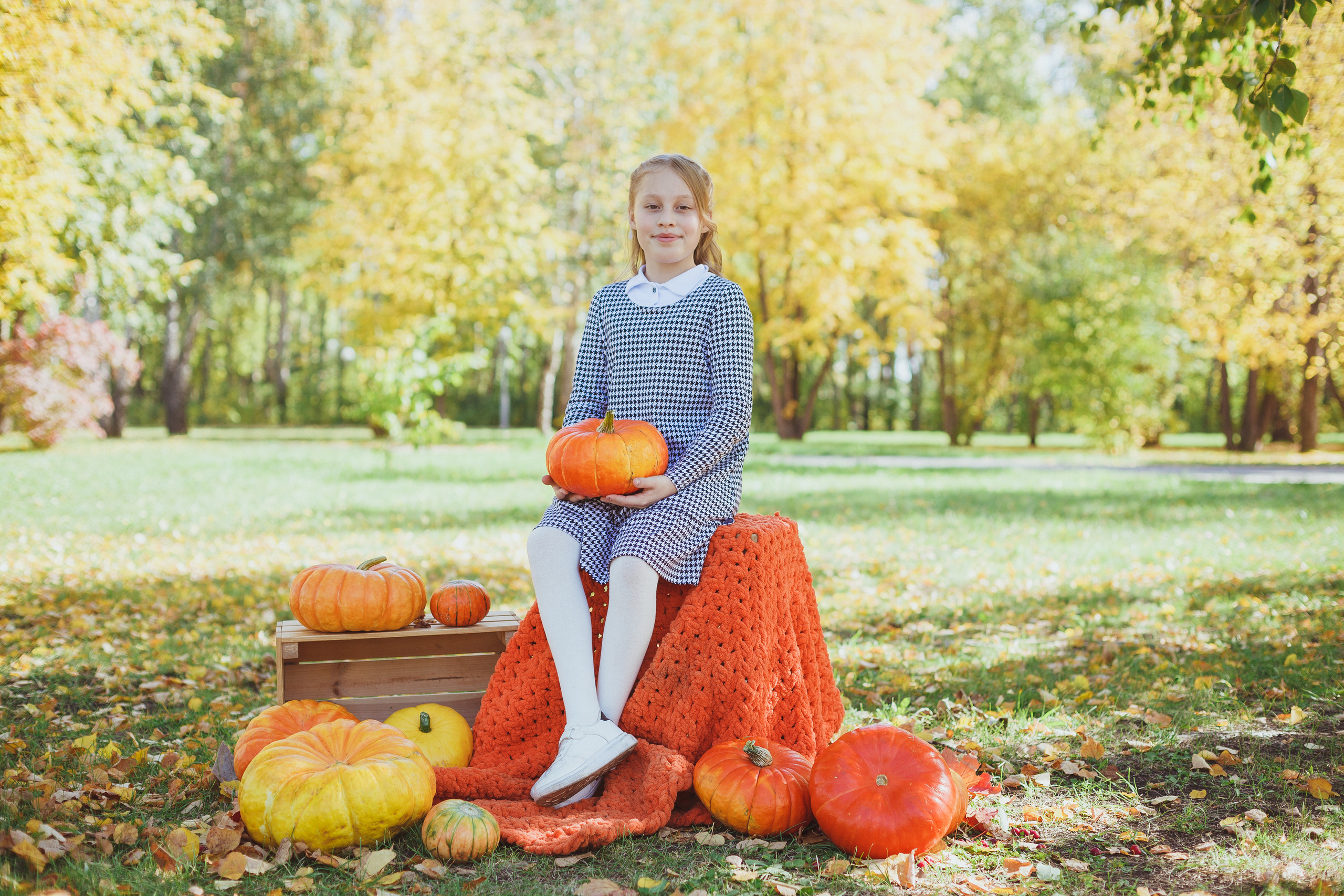 Школьная фотосессия на 31 августа. 1,2,3 сентября. Портреты детей 4-6 штук. Групповые общие 2-5 шт. Цена 450р. (1). Семейный и детский фотограф в Сухом Логу Ольга Кайгородова
