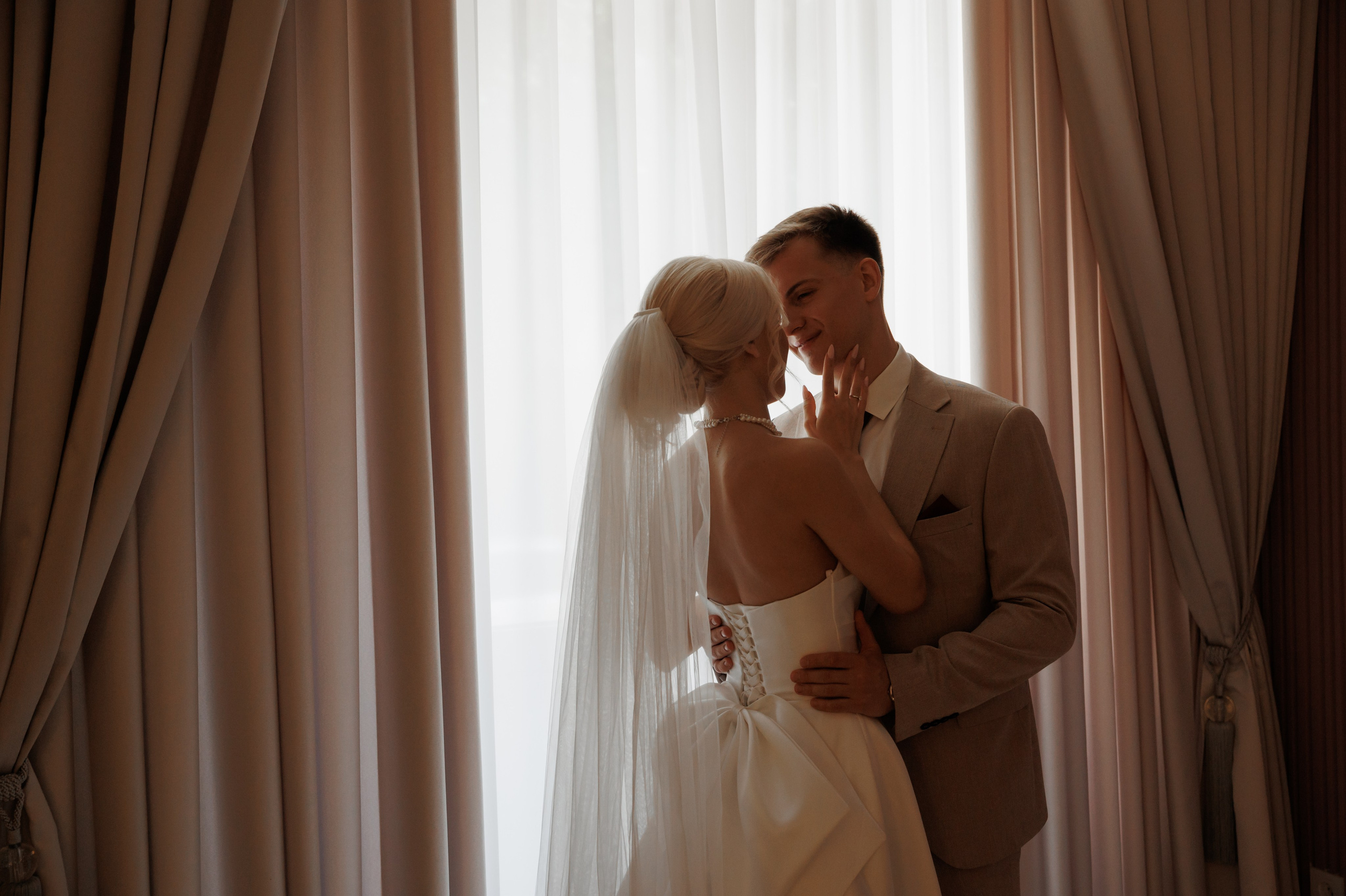 Отель «Милан», Шипиловский ЗАГС, прогулка в парке Царицыно. Свадебный и репортажный фотограф (Москва, Королев и другие)