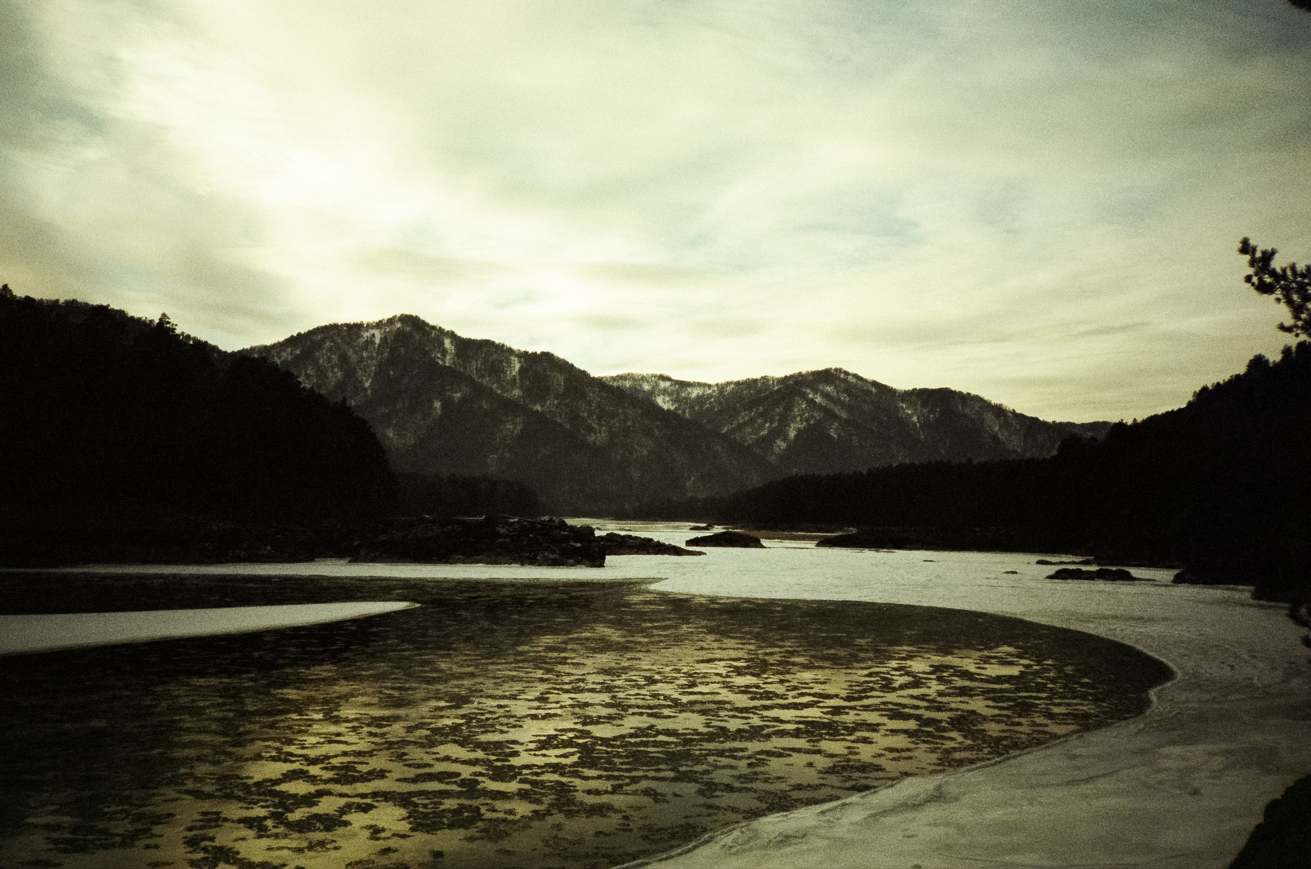 Дорога в сторону Сада Пионов, база Сила Алтая / 15 — 16 декабря 2023 г