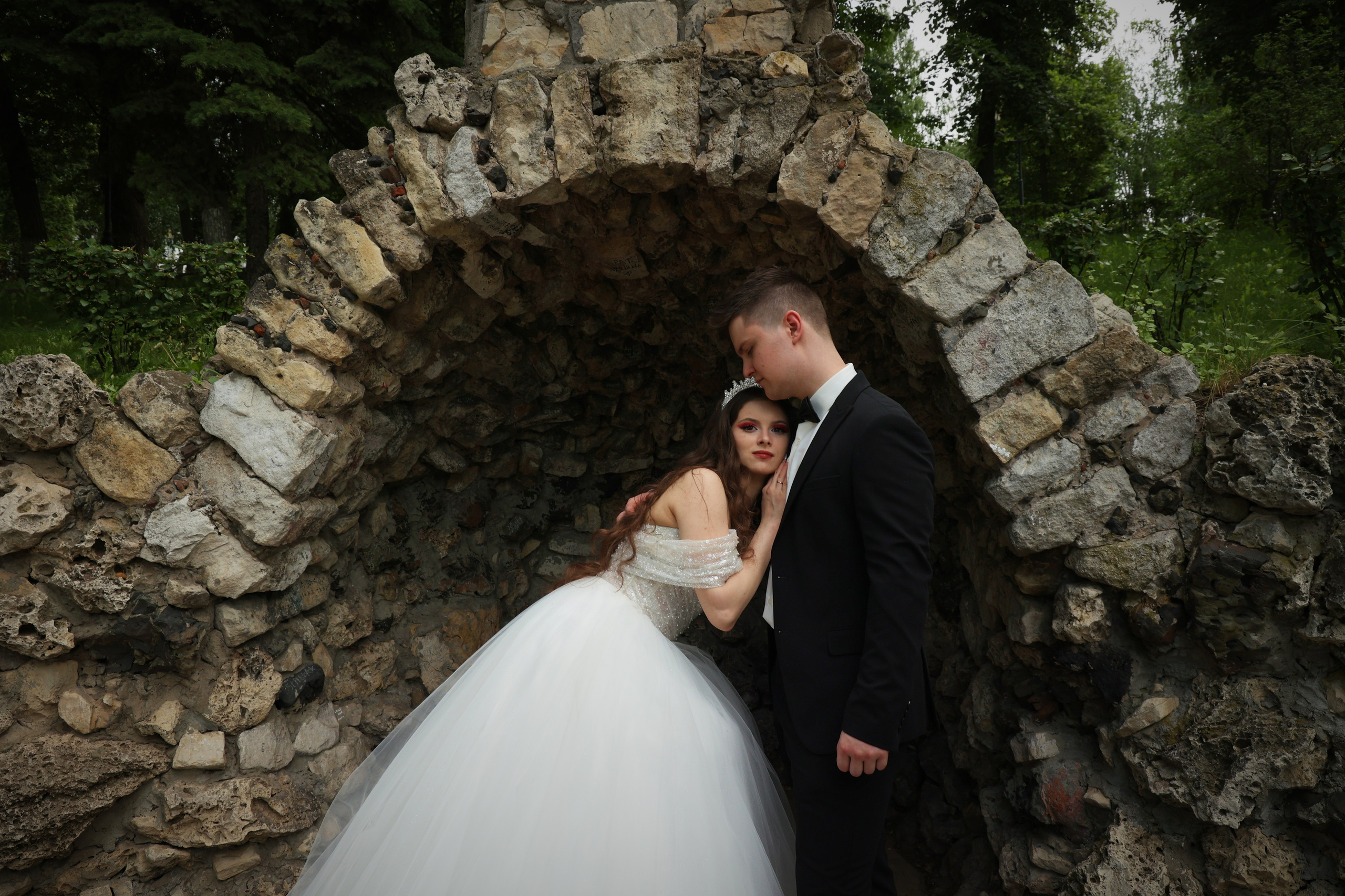 Свадебные фотографии в Струковском парке Самары. Свадебный видеограф и свадебный фотограф в Самаре Олег Слеб