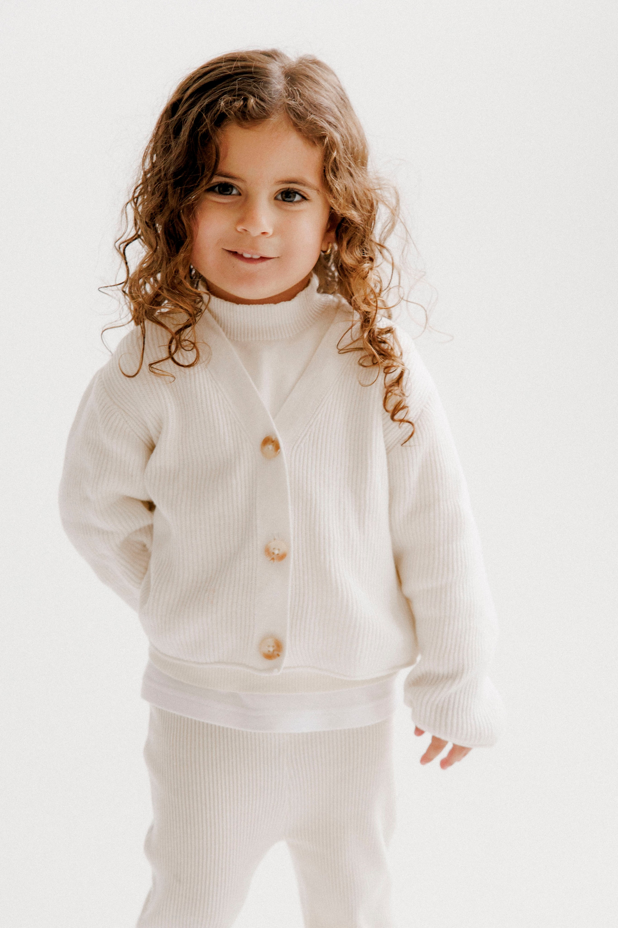 Family photoshoot in White Studio. Wedding and family photographer