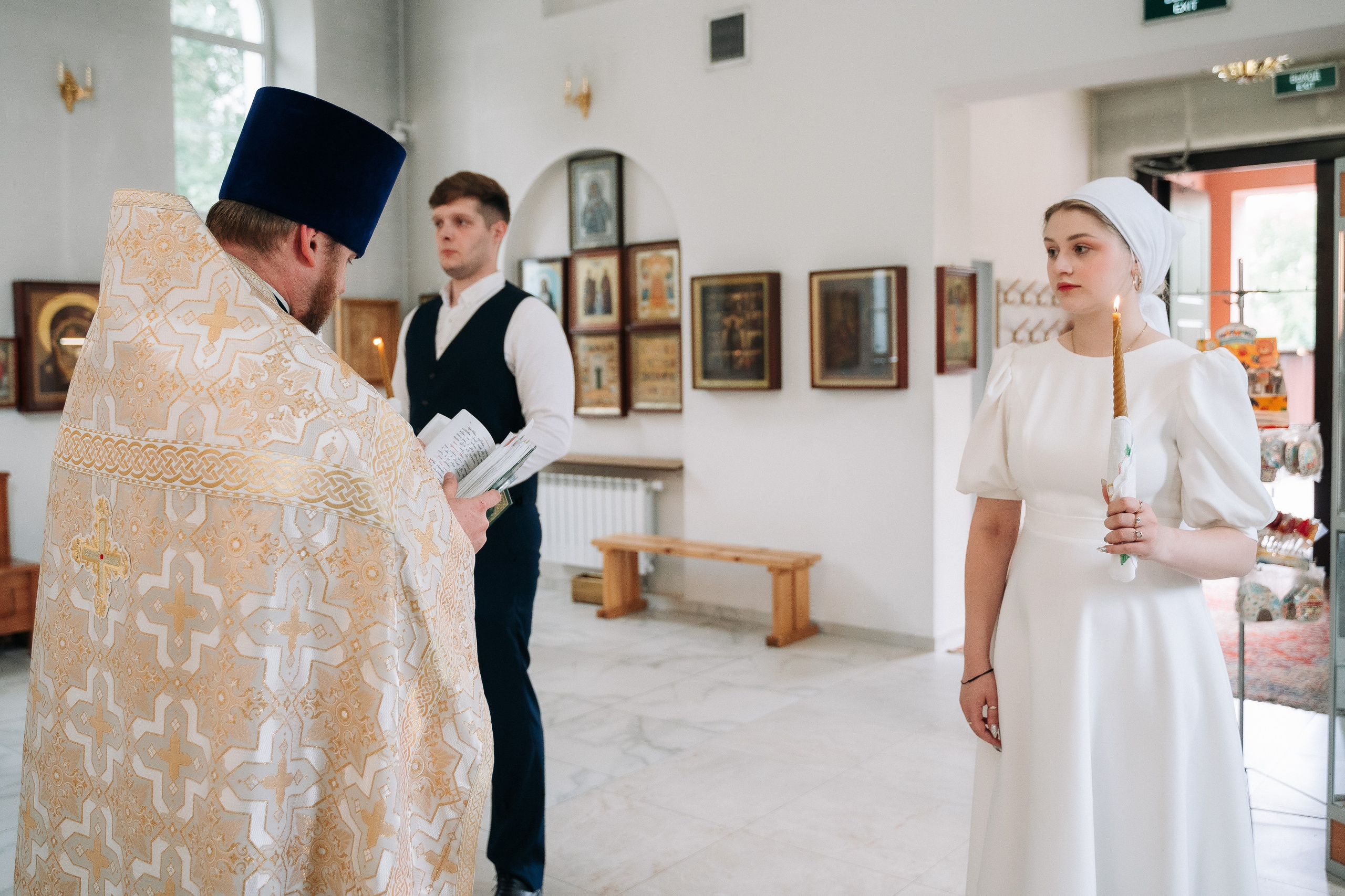 Венчание в Церкови Ермогена Патриарха Всероссийского в Южном Тушино. Свадебный и семейный фотограф в Москве и МО Геннадий Туманцев