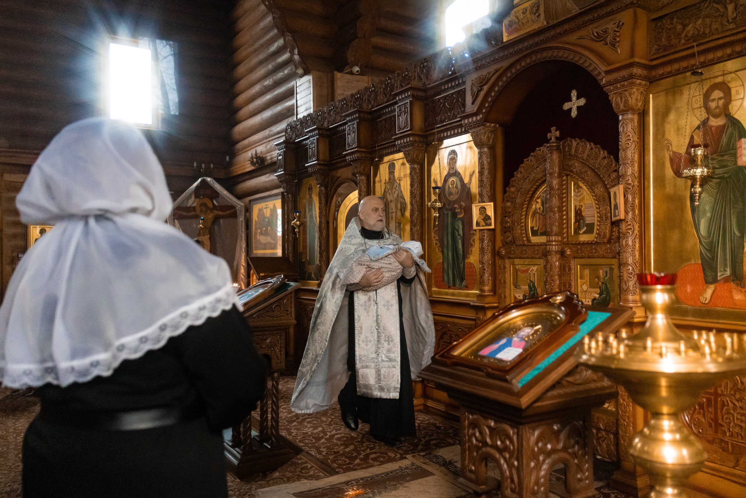 Крещение в храме возле Рио. Фотограф Белгород