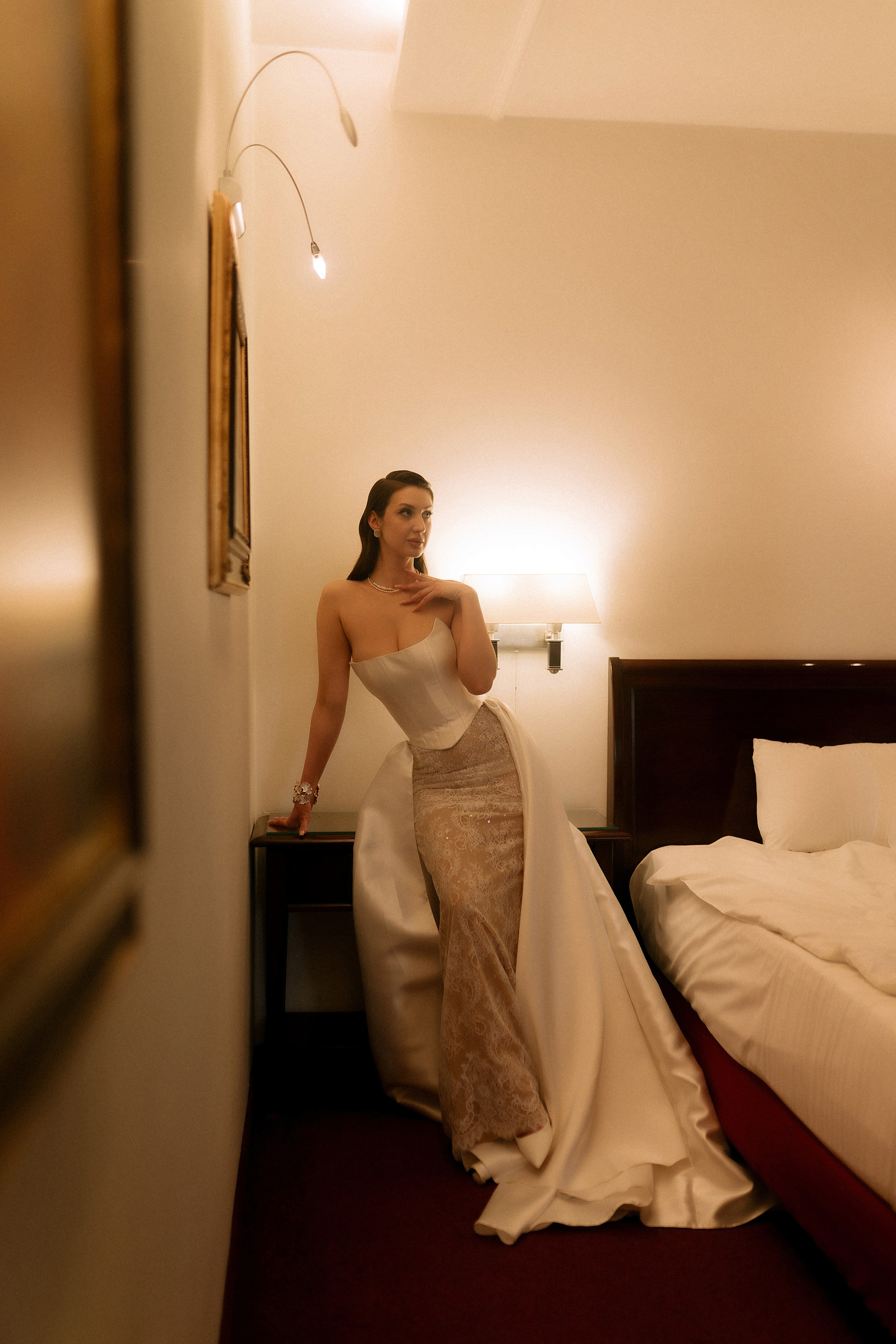 Утро жениха и невесты | Арина и Игорь в отеле Арт-бутик в Воронеже. Фотограф Карина Шмулёва. Воронеж и область