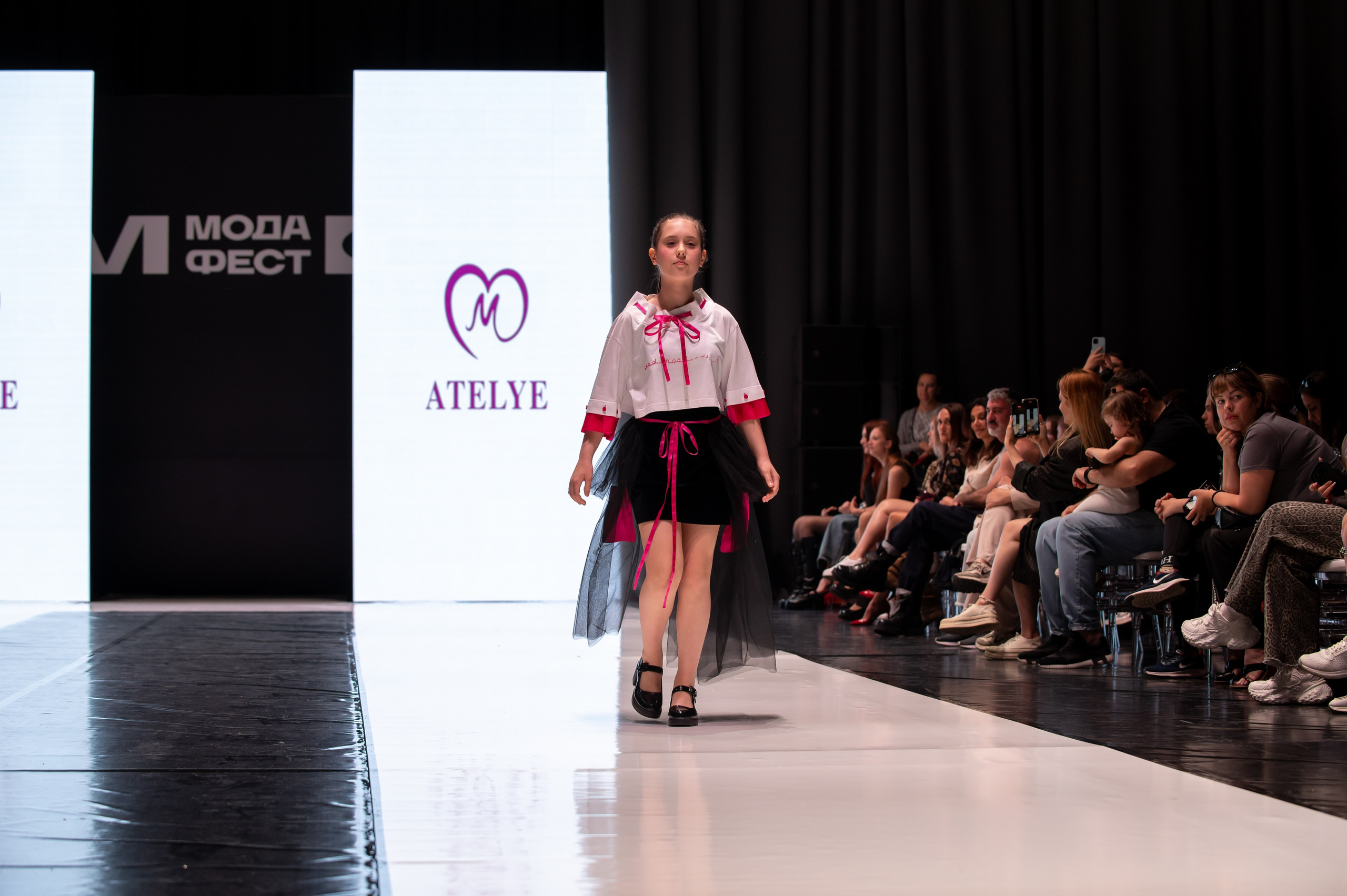 Модные показы. Семейный и детский фотограф в Краснодаре Ольга Осинцева