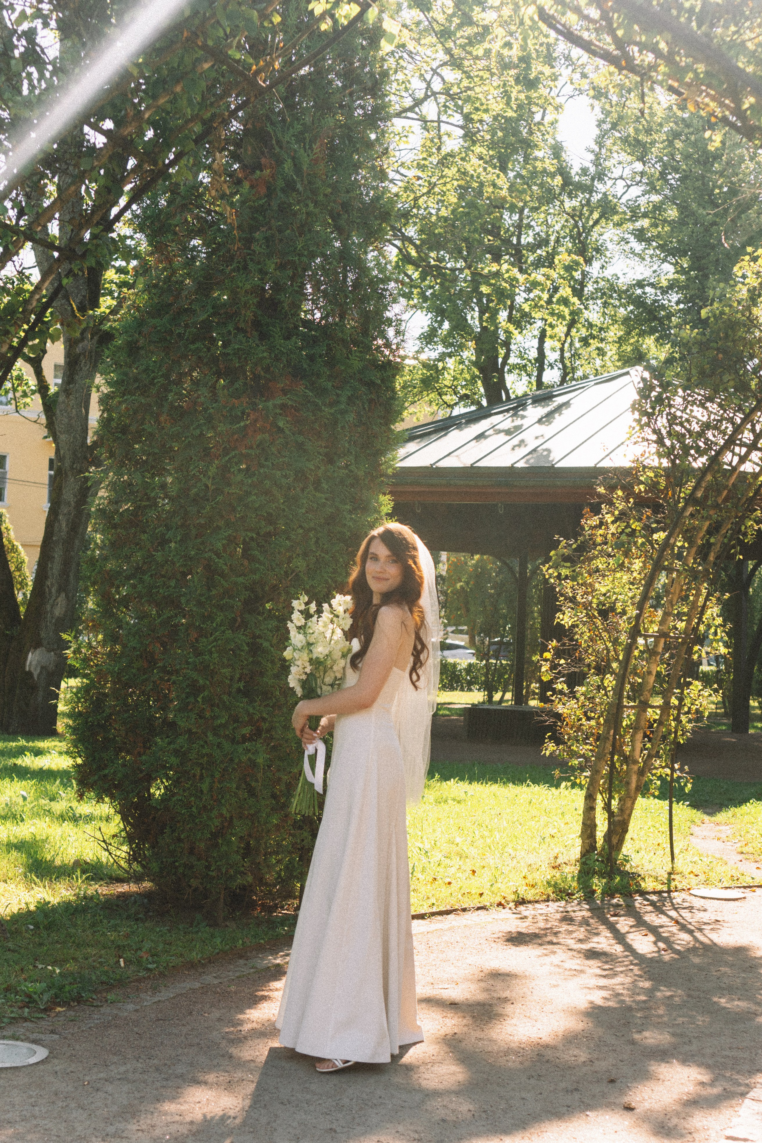 СВАДЕБНАЯ СЬЕМКА В ПЕТЕРГОФЕ И СЬЕМКА РЕПОРТАЖА В ЗАГСЕ ПЕТЕРГОФА. Профессиональный фотограф, Санкт-Петербург — Виктория Богомолова