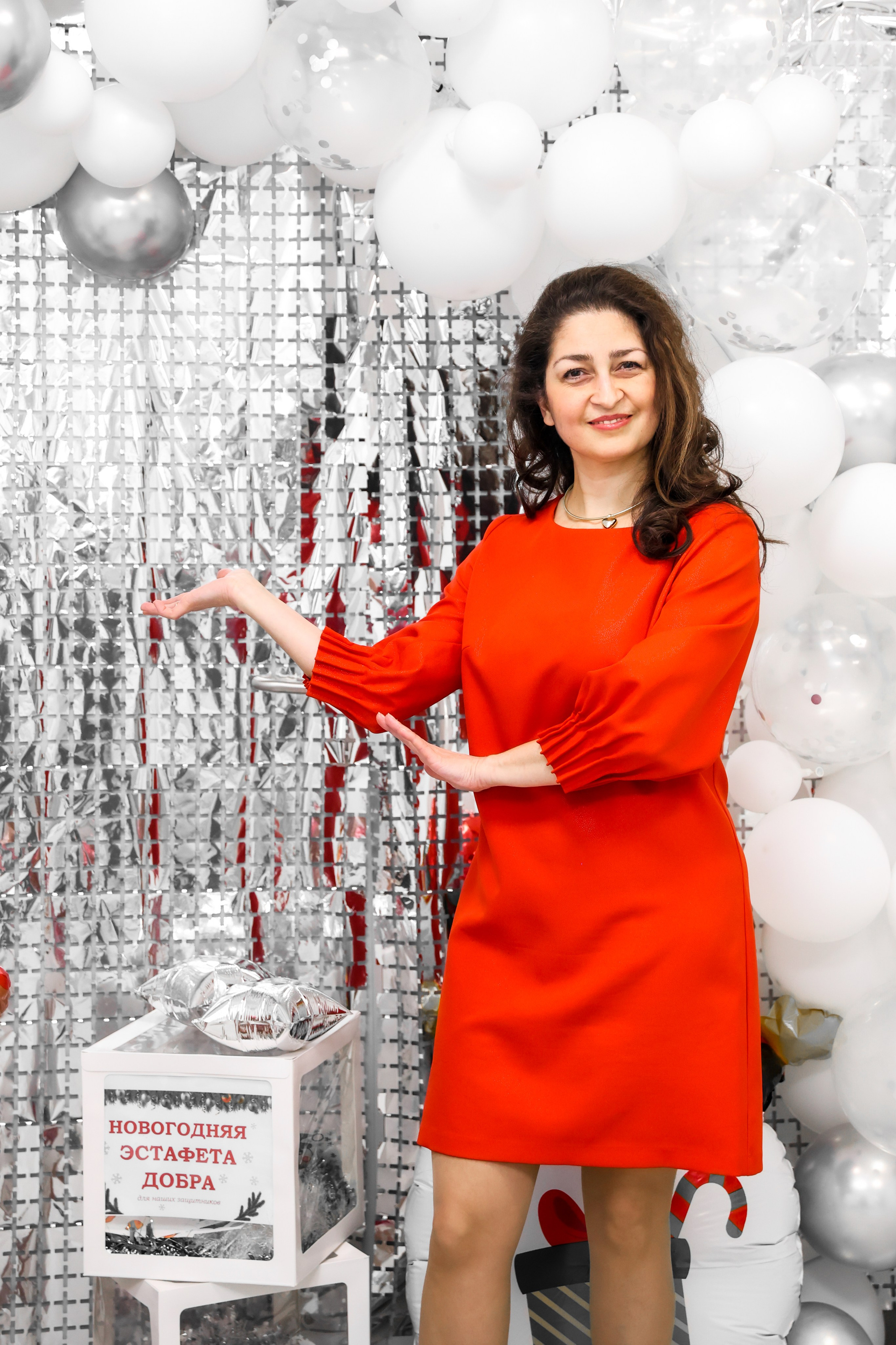 Новогодняя елка I школа. The EVL gallery