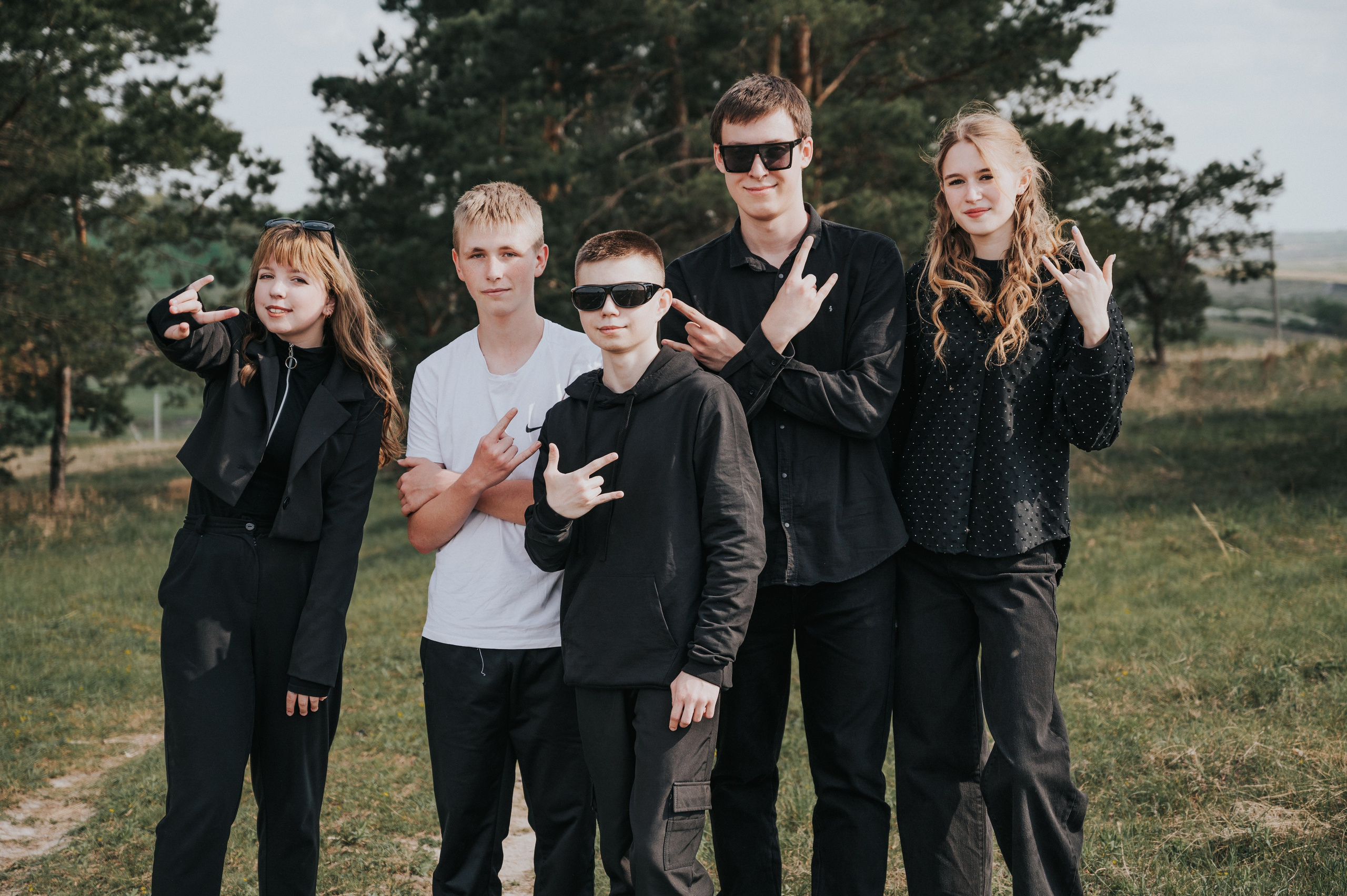 На природе. Выпускные альбомы и Школьный фотограф в Алексеевке, Бирюче, Красном