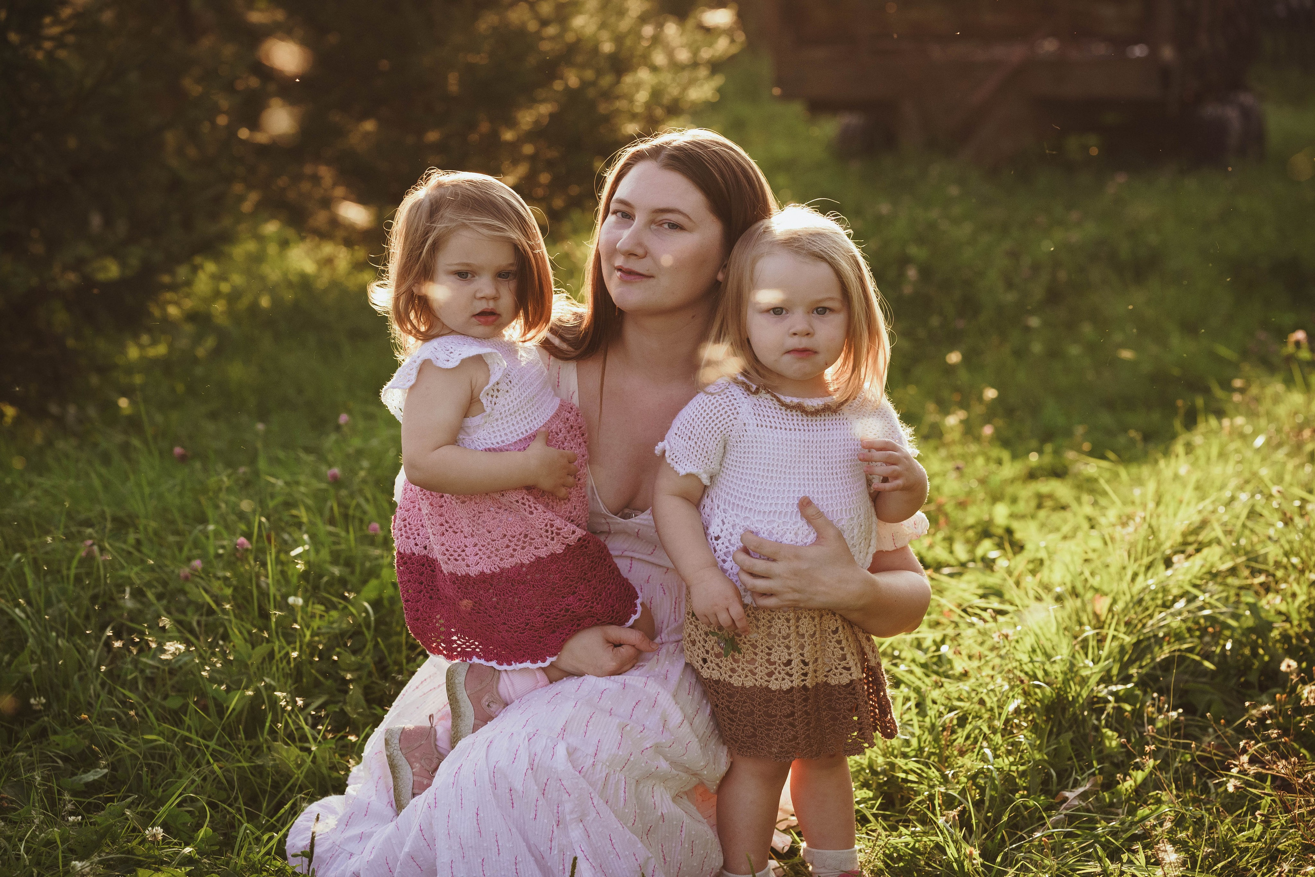 Мама с двойняшками, Костромская область. Наталья Дукалова фотограф Щелково Королев Пушкино Москва Балашиха