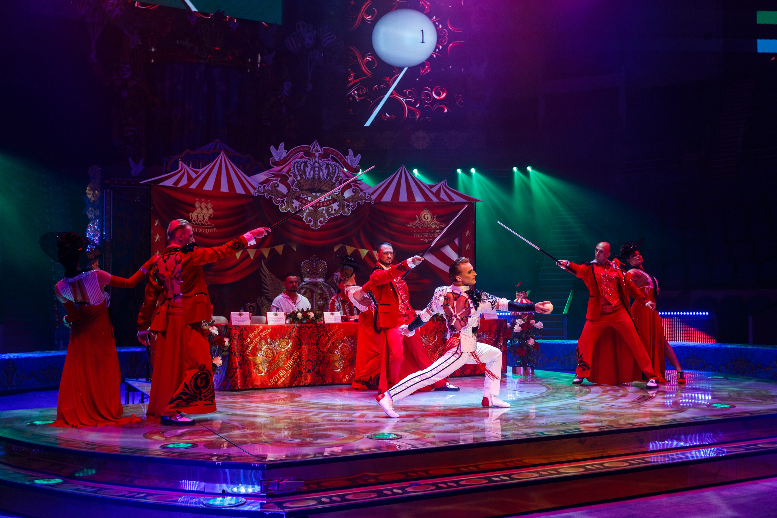 Сочинский росгорцирк Шоу Гии Эрадзе цирк. Профессиональный фотограф в Сочи Виктория Джой. Обучение