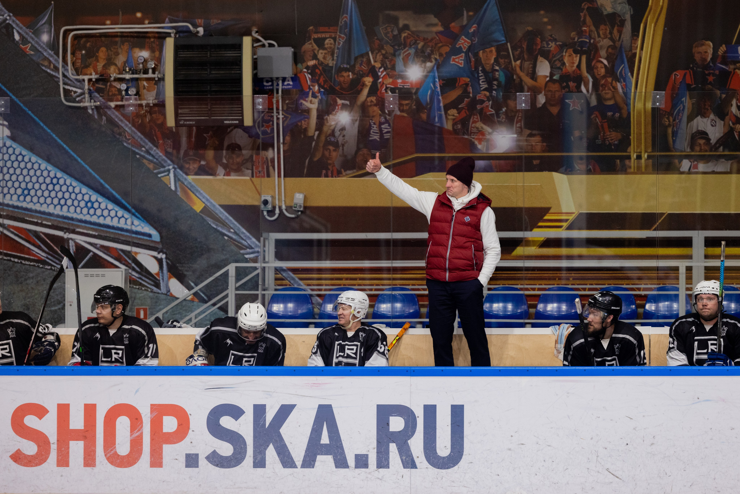 Бульдозер vs. LR-строй. Фотограф Александр Заломаев