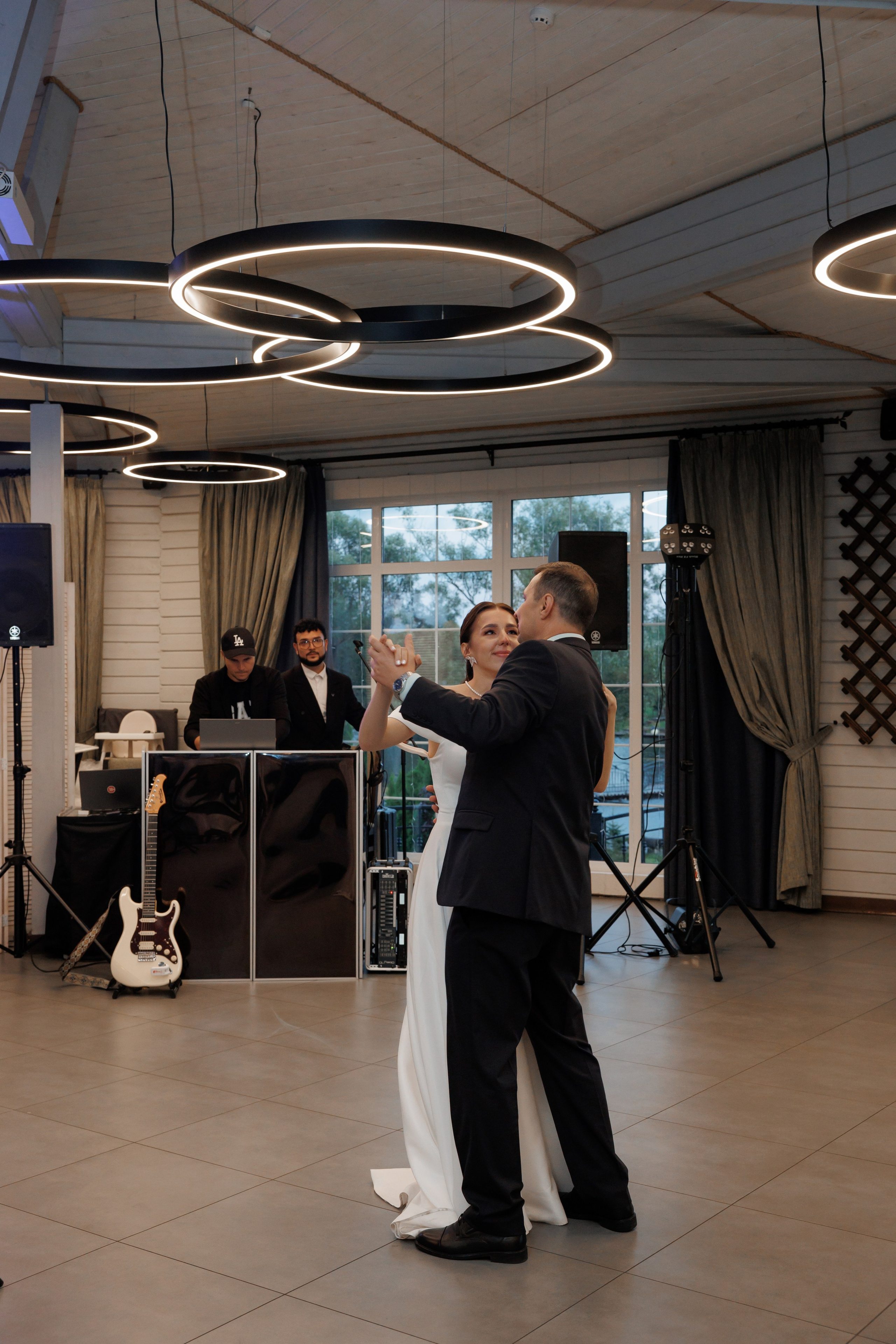 Регистрация в отеле Fish Point, ЗАГС Бутово, прогулка в Остафьево. Свадебный и репортажный фотограф (Москва, Королев и другие)