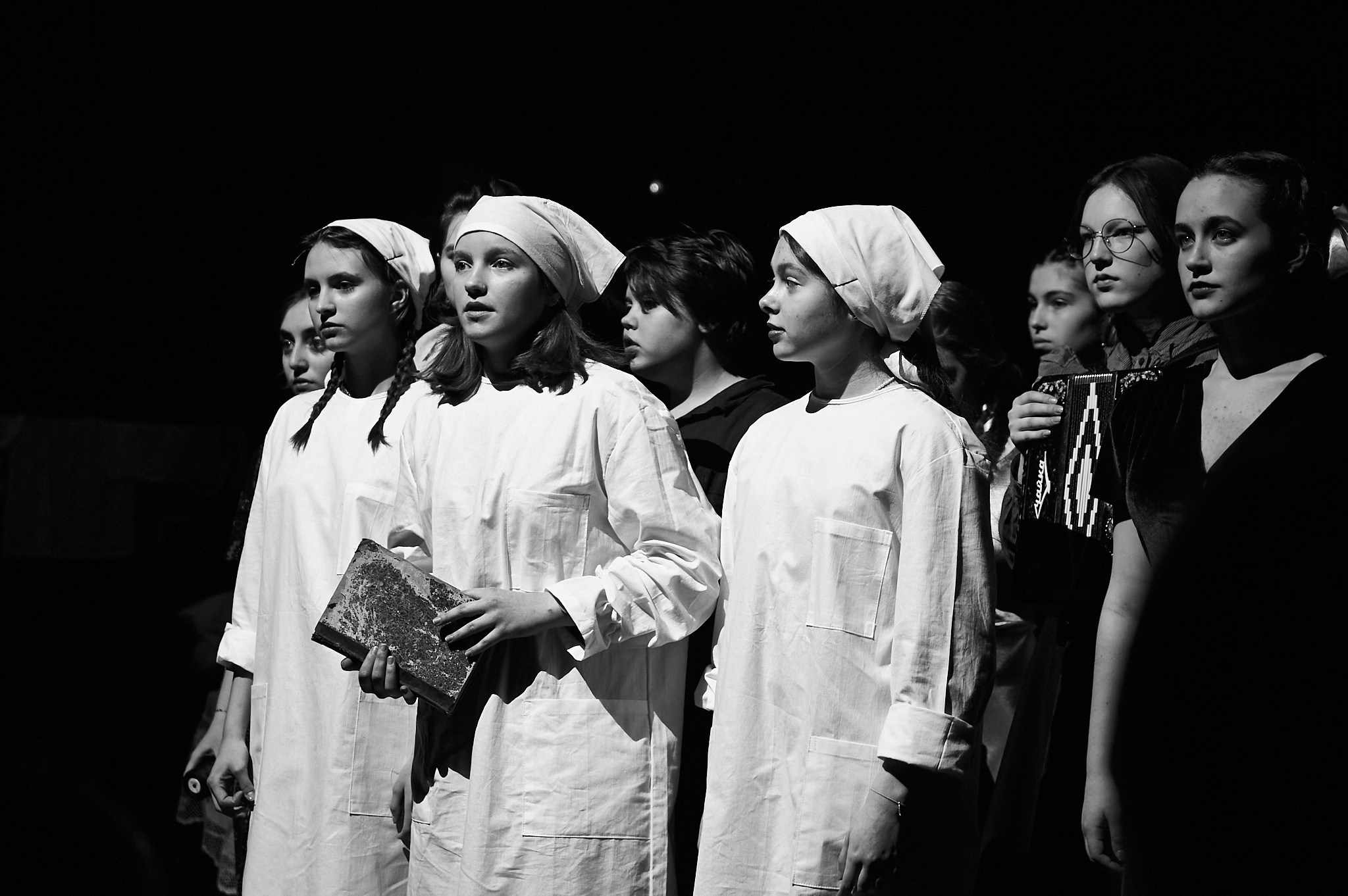 Спектакль «Советская, 44». Дети Сац. Фотограф в Москве. Индивидуальные и парные съёмки, мероприятия, промо-съёмки для артистов