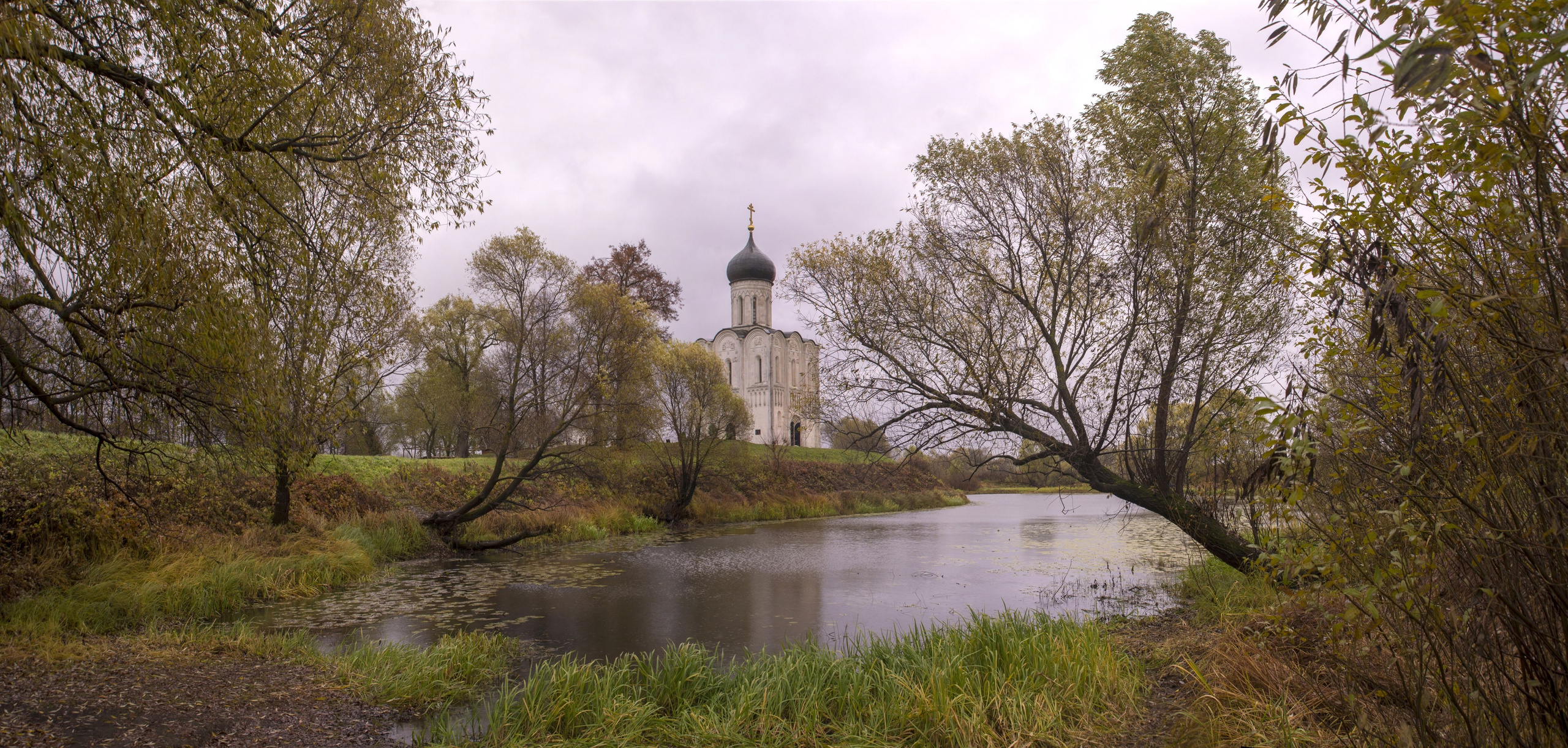 Боголюбово. Октябрь 2021. Игорь Жучков. Россия увиденная глазами путешествующего фотографа