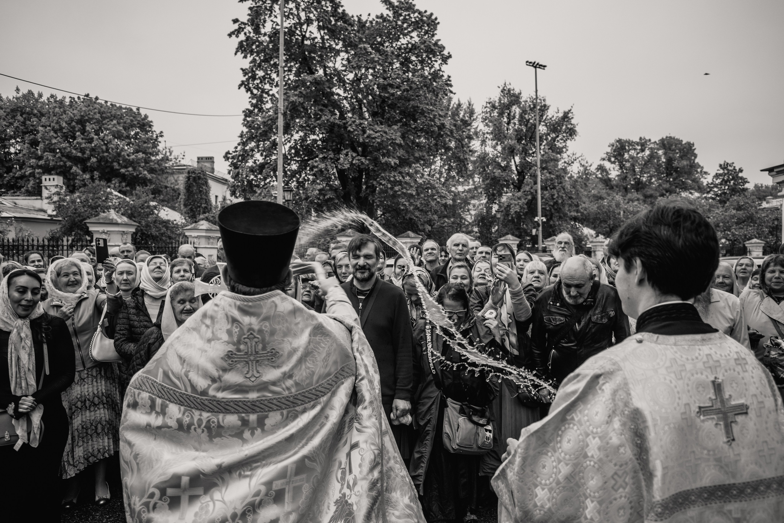 ПЯТНИЦА 6-Й СЕДМИЦЫ ПО ПАСХЕ. ПОПРАЗДНСТВО ВОЗНЕСЕНИЯ. ПЕРЕНЕСЕНИЕ МОЩЕЙ СВЯТИТЕЛЯ И ЧУДОТВОРЦА НИКОЛАЯ ИЗ МИР ЛИКИЙСКИХ В БАР. НИКОЛО-БОГОЯВЛЕНСКИЙ МОРСКОЙ СОБОР