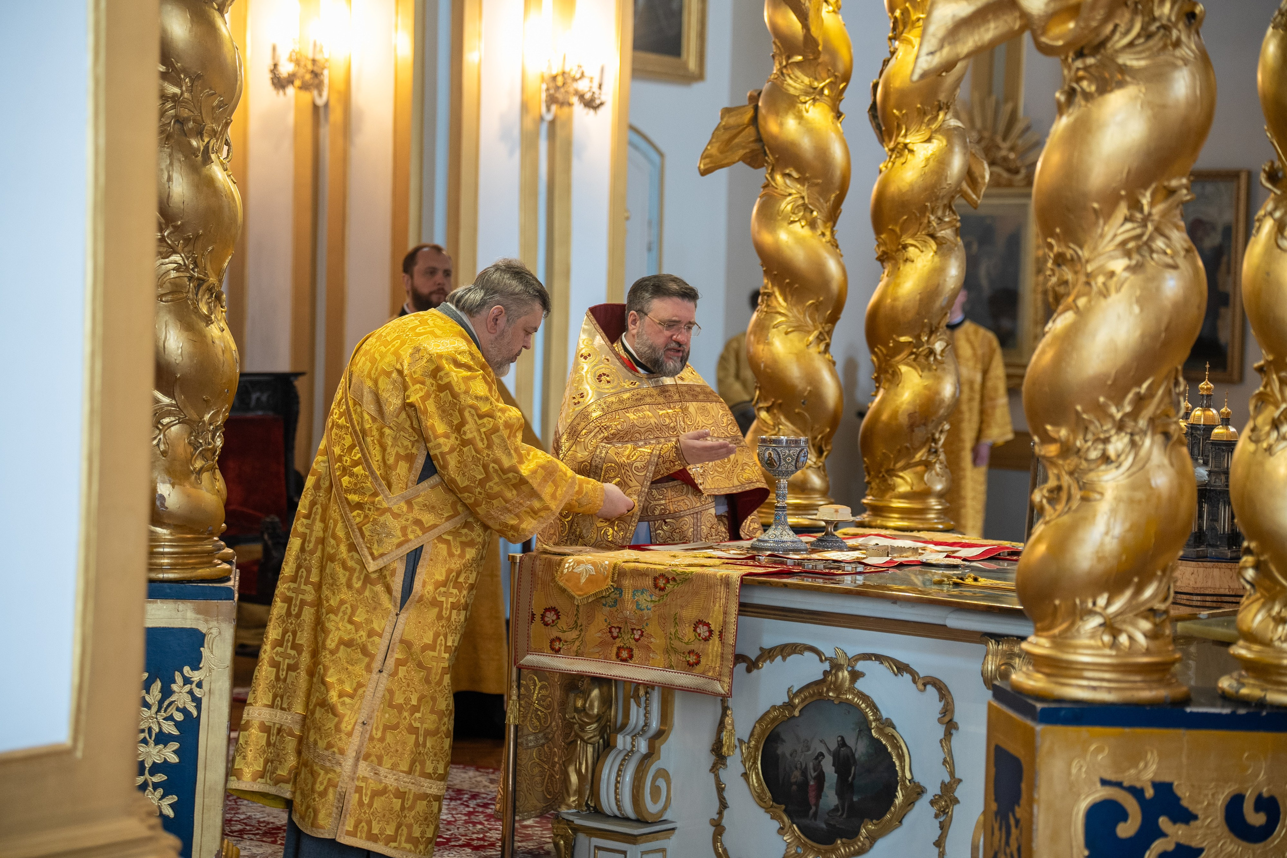 Неделя 3-я по Пятидесятнице. Всех святых Санкт-Петербургской митрополии. НИКОЛО-БОГОЯВЛЕНСКИЙ МОРСКОЙ СОБОР