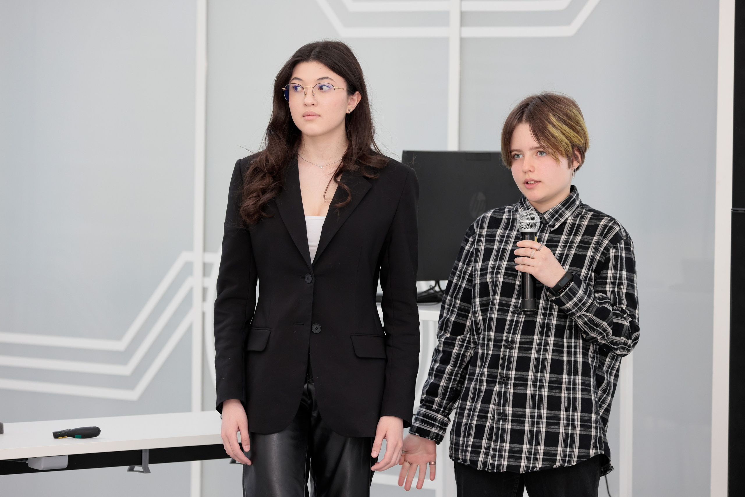 Форсайт-сессия 2023. Попов.фото — Предметная фотостудия в Новой Москве