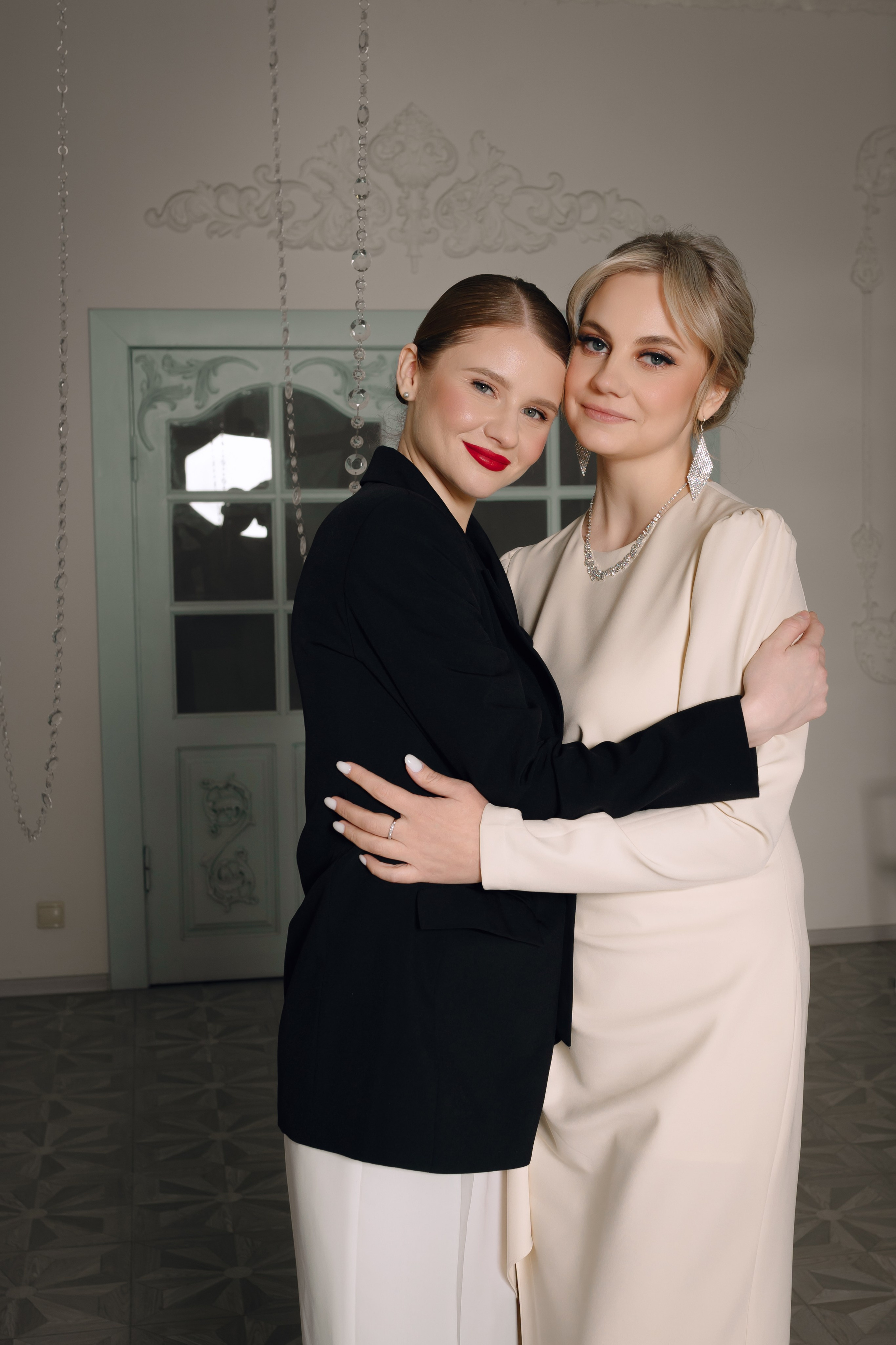 Свадебная фотосессия в студии. Фотограф Ким Наталья в Красноярске